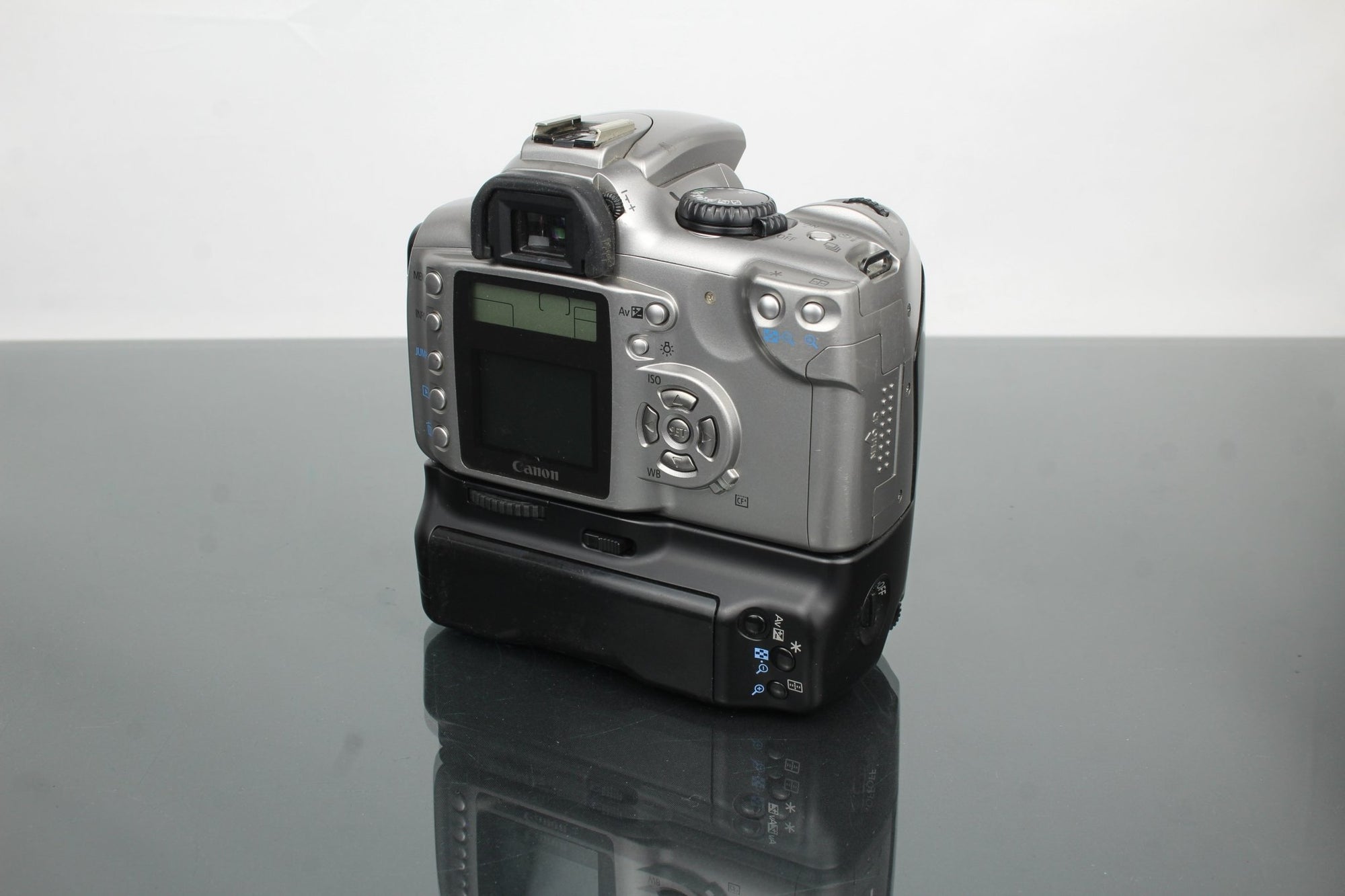 Canon EOS 300D + EF - S 18 - 55mm 1:3.5 - 5.6 Canon lens - Dutch|Thrift