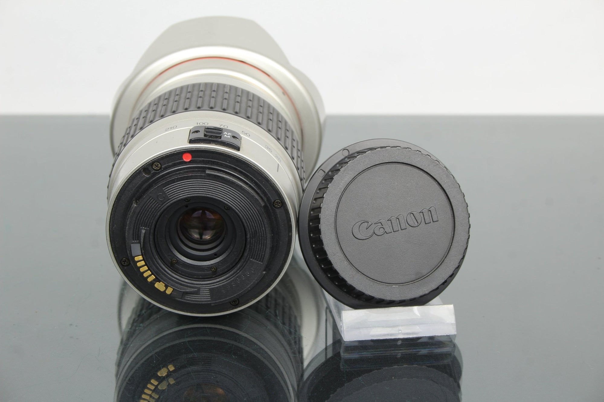 Cosina 28 - 210mm MC 1:4.2 - 6.5 Canon EF Mount - Dutch|Thrift