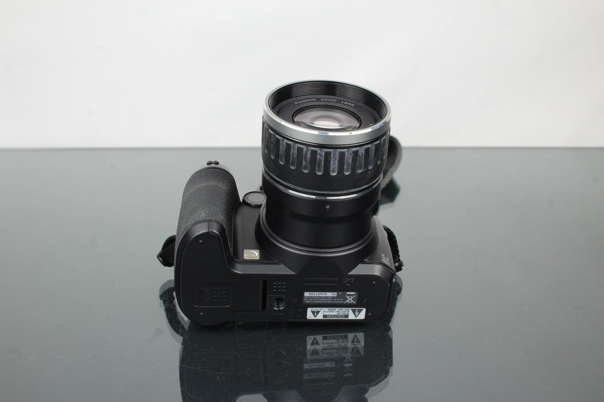 Fujifilm Finepix S 5600 - Dutch|Thrift