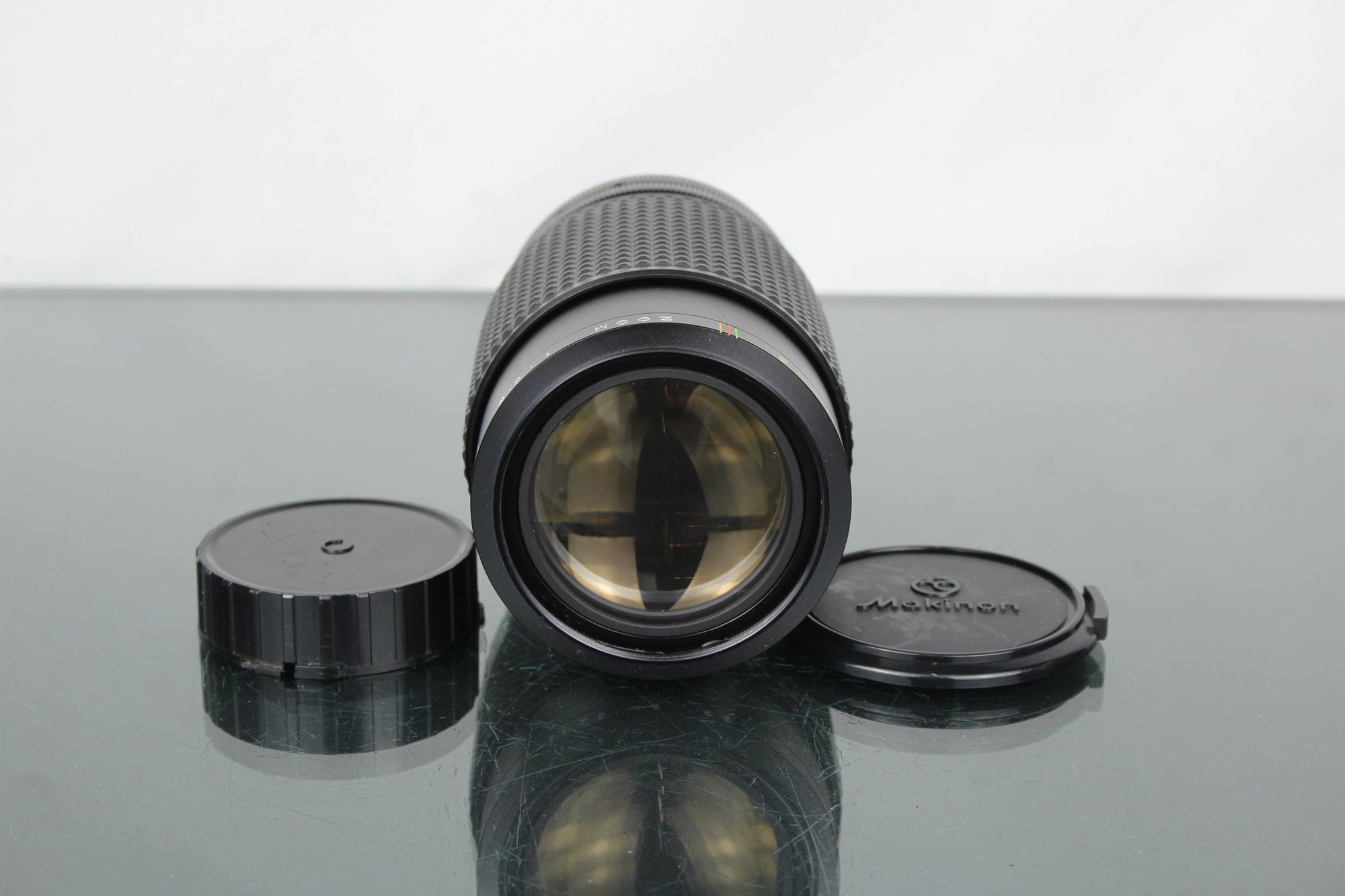 Makinon MC Zoom 1:4.5 80 - 200mm Canon FD Mount - Dutch|Thrift