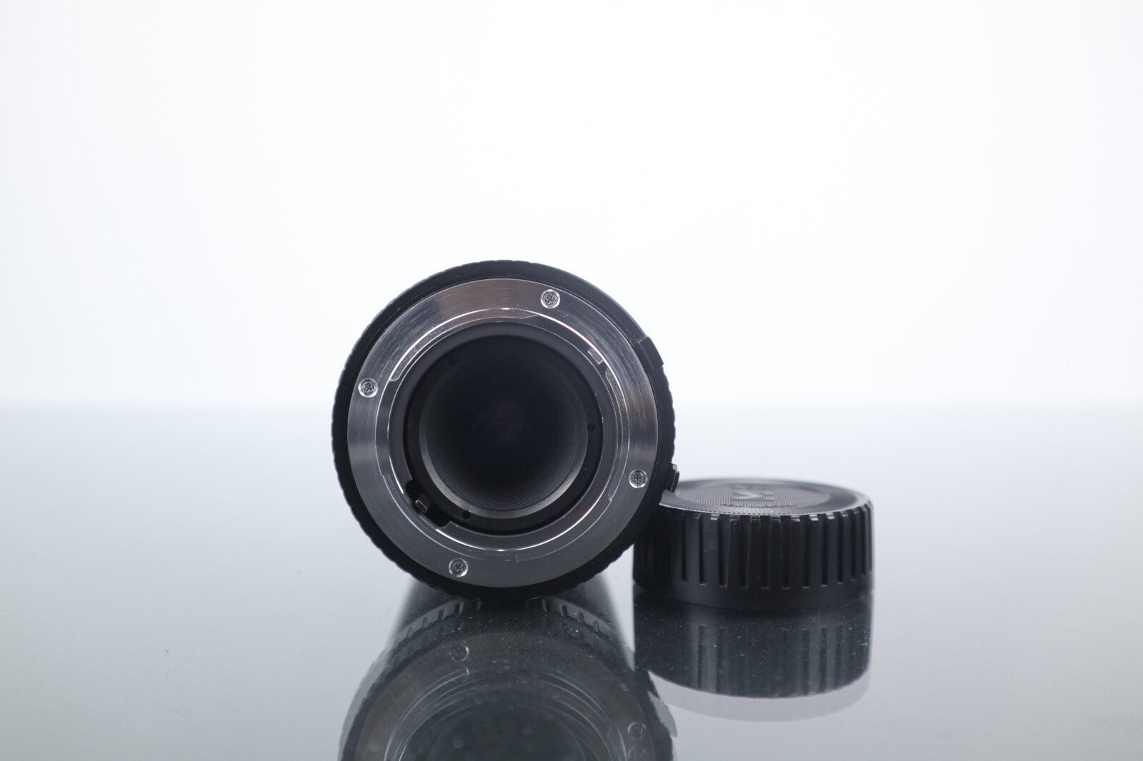 Panagor - E Auto Zoom Lens | 1:5.5 80 - 200mm | Minolta MD Mount - Dutch|Thrift