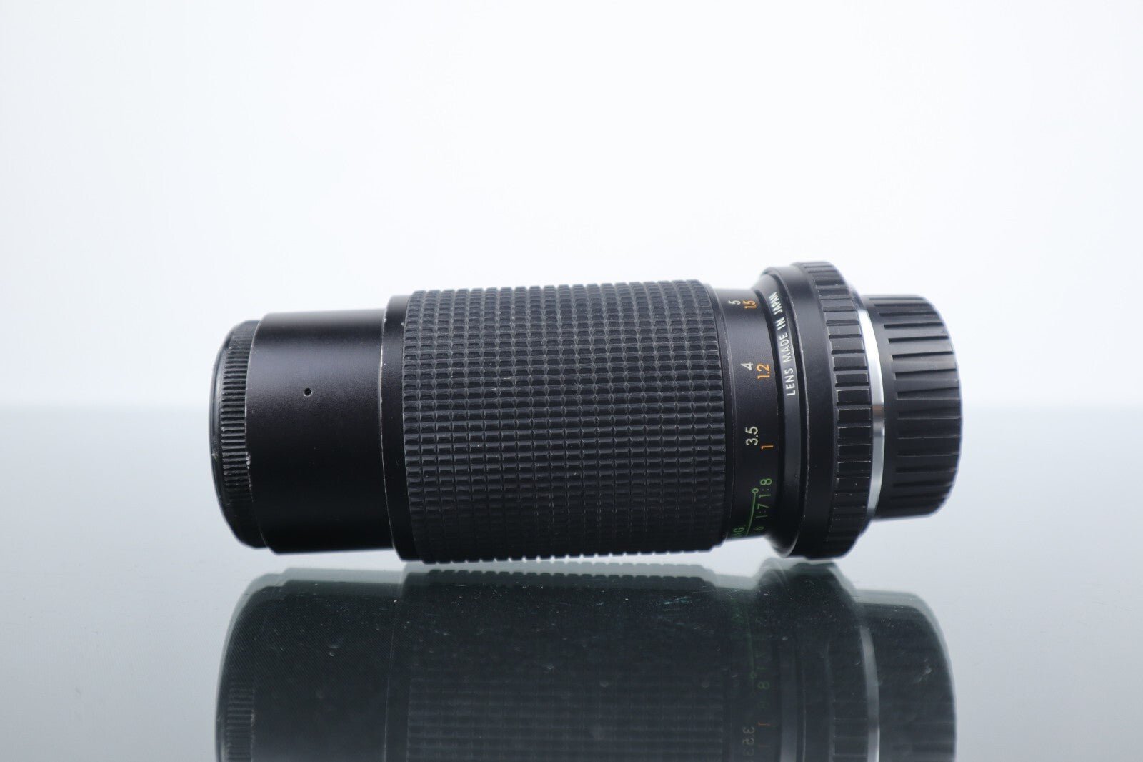 Panagor - E Auto Zoom Lens | 1:5.5 80 - 200mm | Minolta MD Mount - Dutch|Thrift