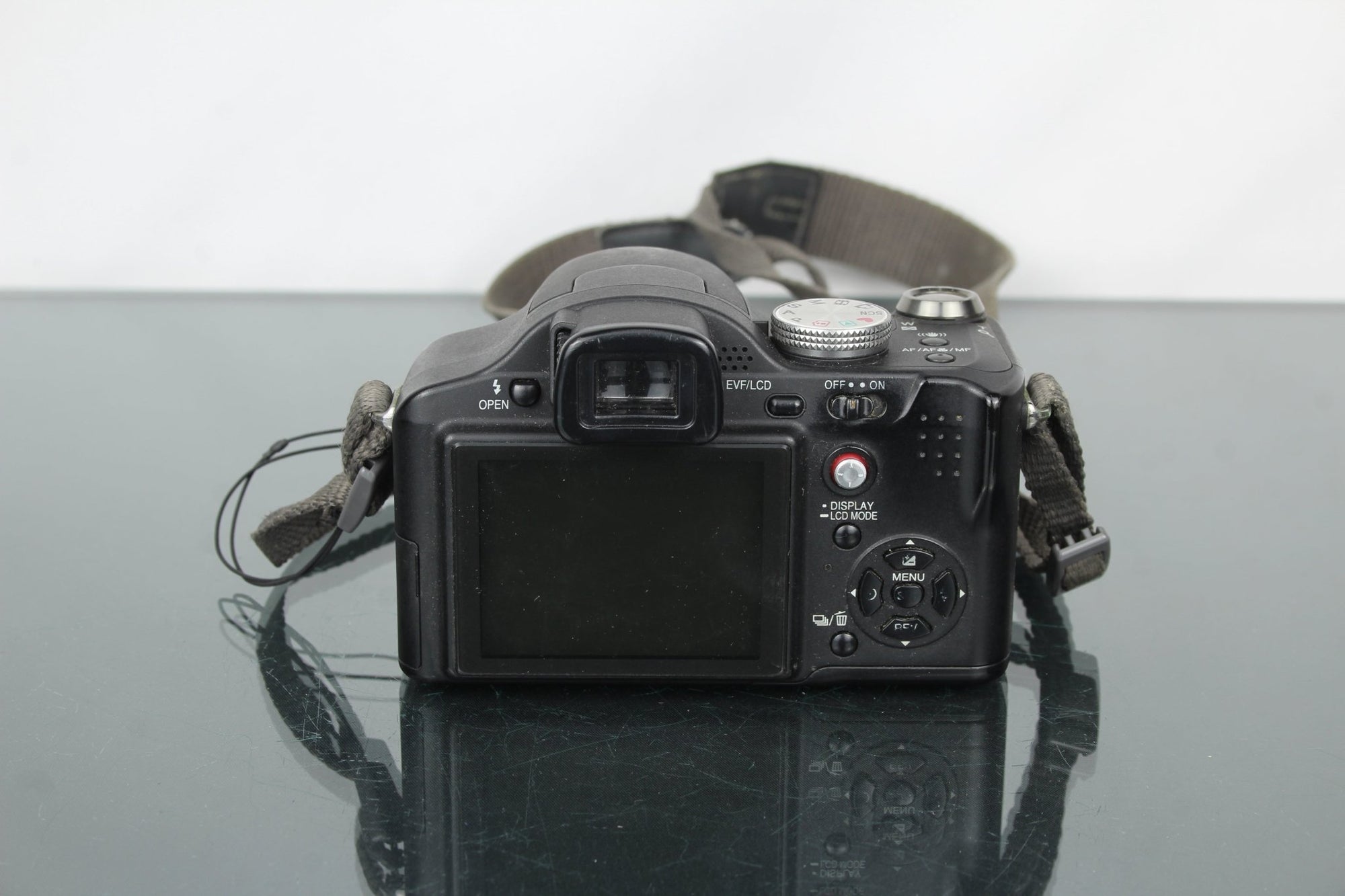 Panasonic Lumix DMC - FZ8 - Dutch|Thrift