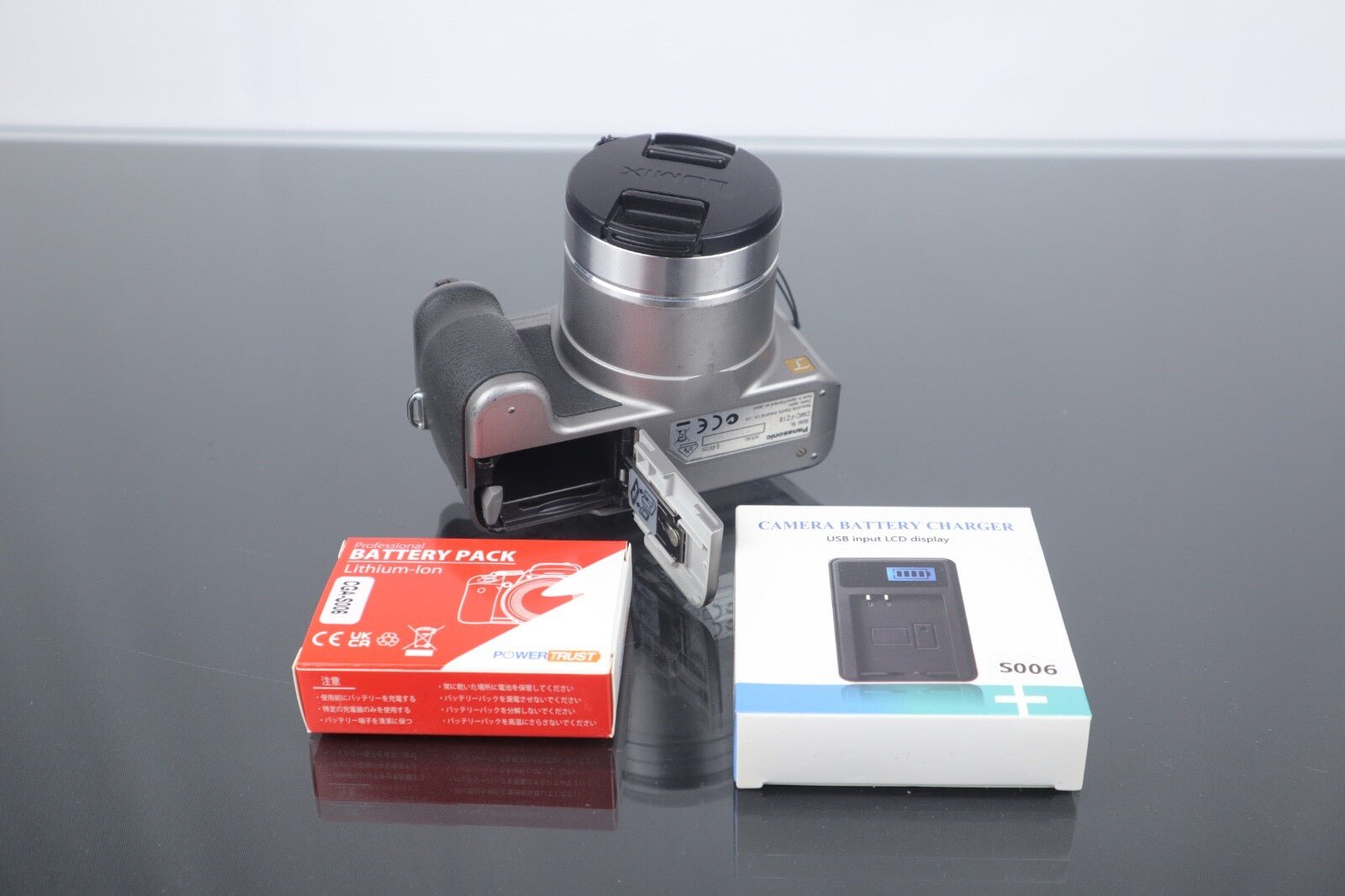 📷 Panasonic Lumix DMC - FZ8 | Digital Bridge Camera | 7.2MP | Silver - Dutch|Thrift