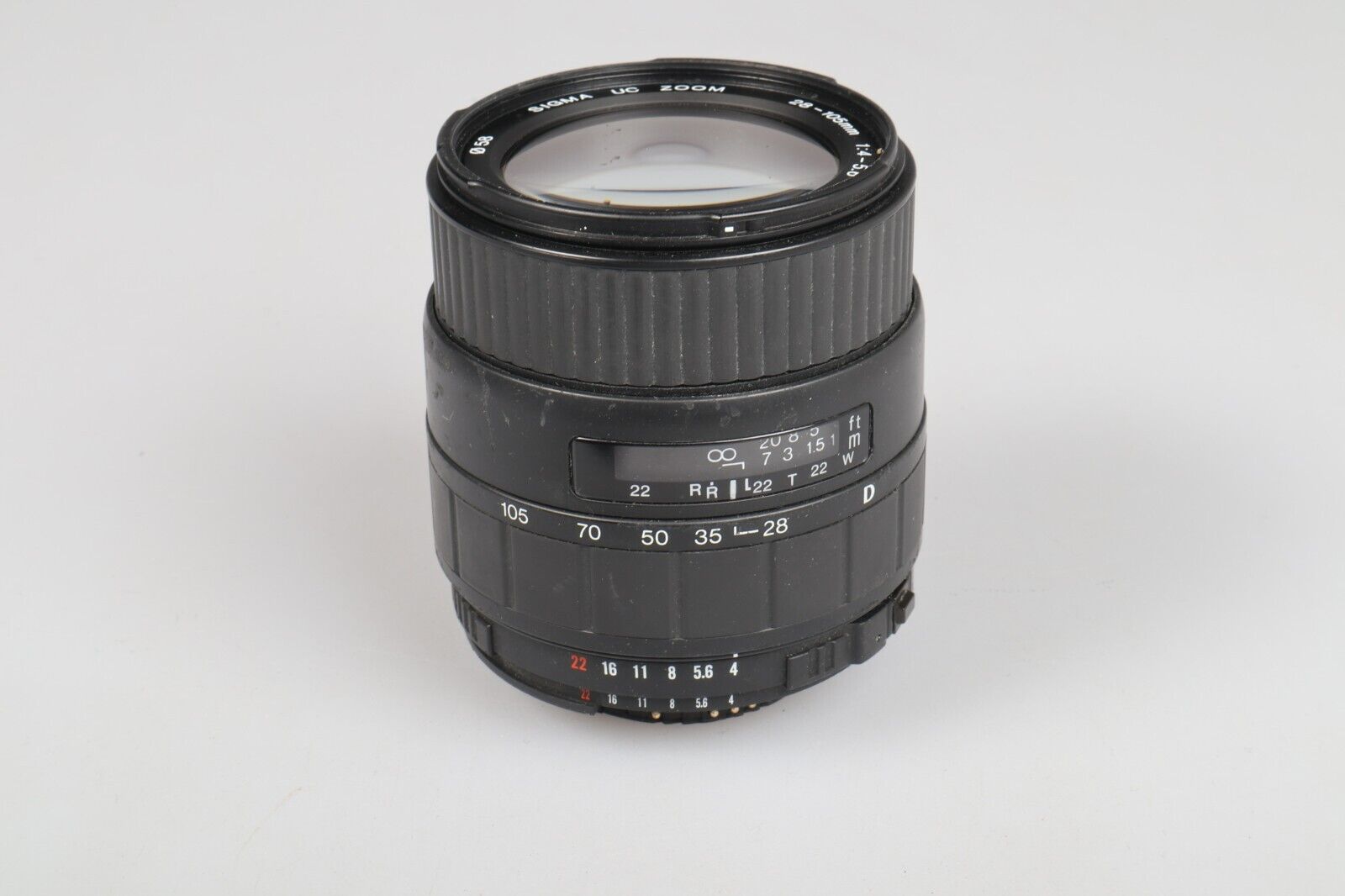 Sigma UC Zoom Lens | 28 - 105mm 1:4 - 5.6 | Minolta A Mount - Dutch|Thrift