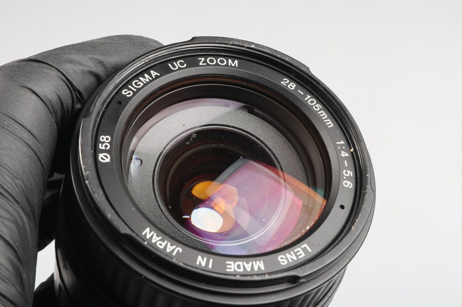 Sigma UC Zoom Lens | 28 - 105mm 1:4 - 5.6 | Minolta A Mount - Dutch|Thrift