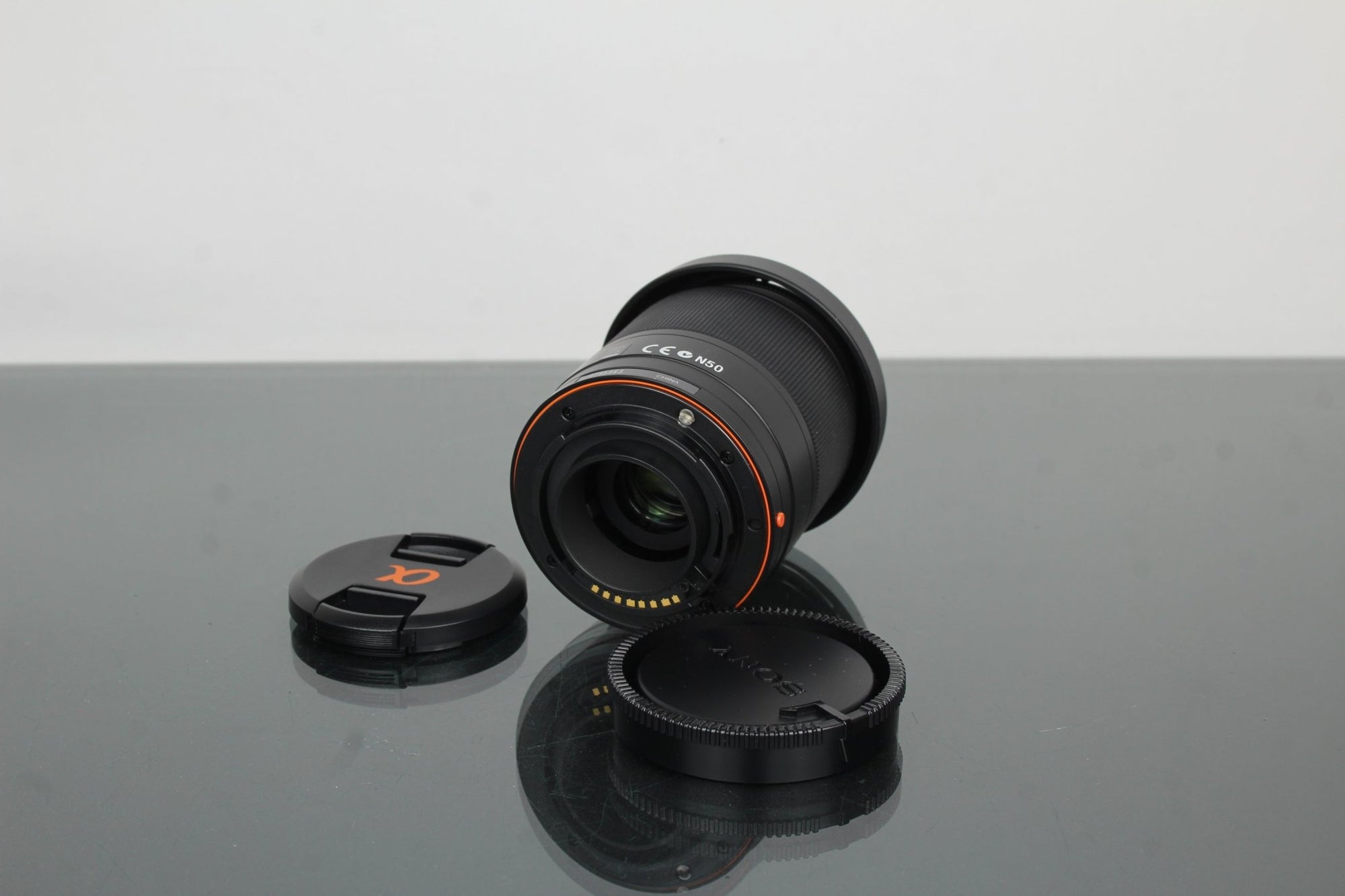 Sony DT 18 - 70mm F3.5 - 5.6 + Sony A - mount - Dutch|Thrift
