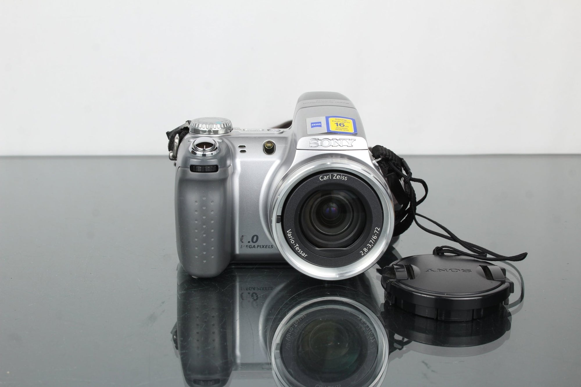 Sony Siper SteadyShot DSC - H2 - Dutch|Thrift
