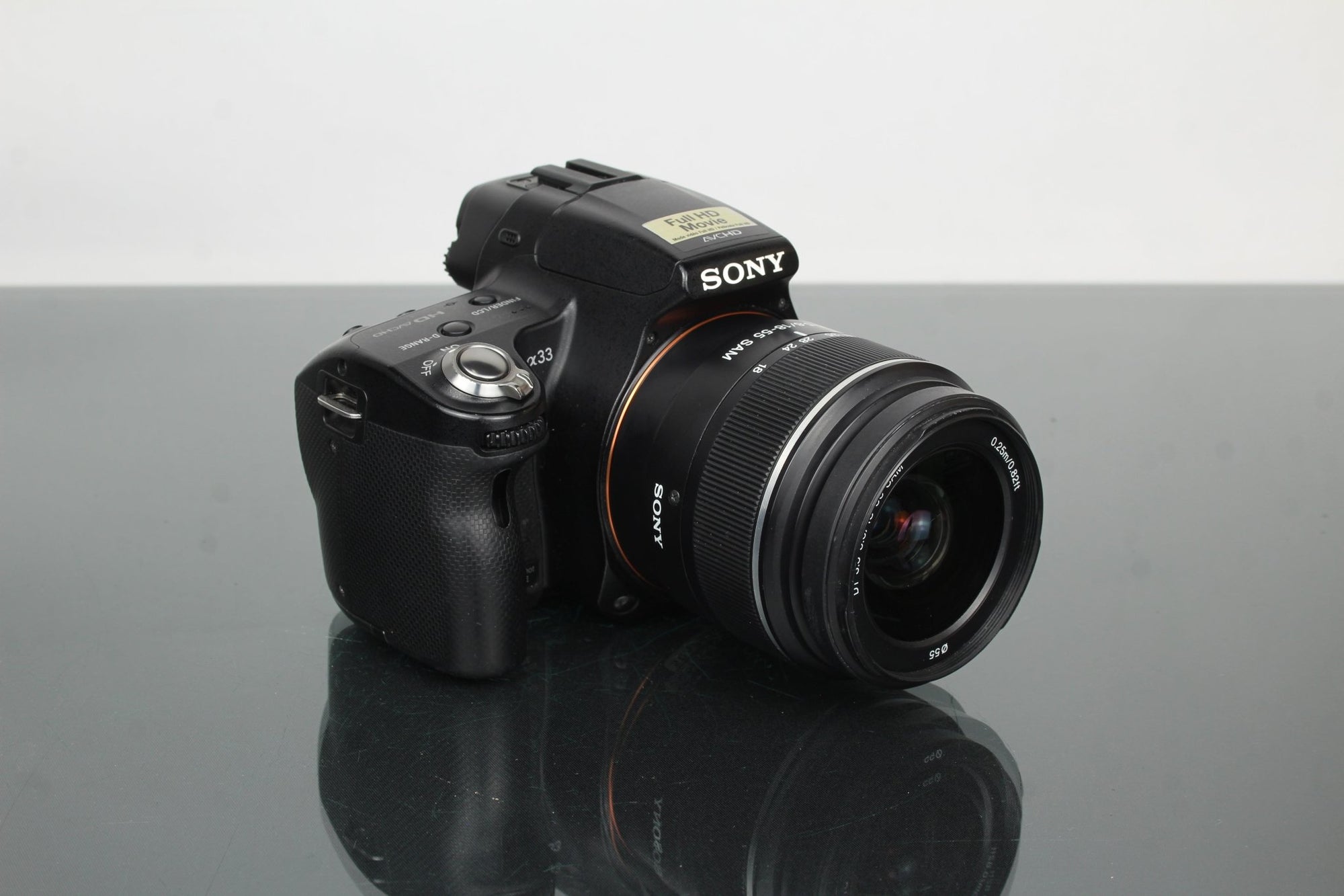Sony SLT A33 + Sony DT 3.5 - 5.6/18 - 55 Lens - Dutch|Thrift