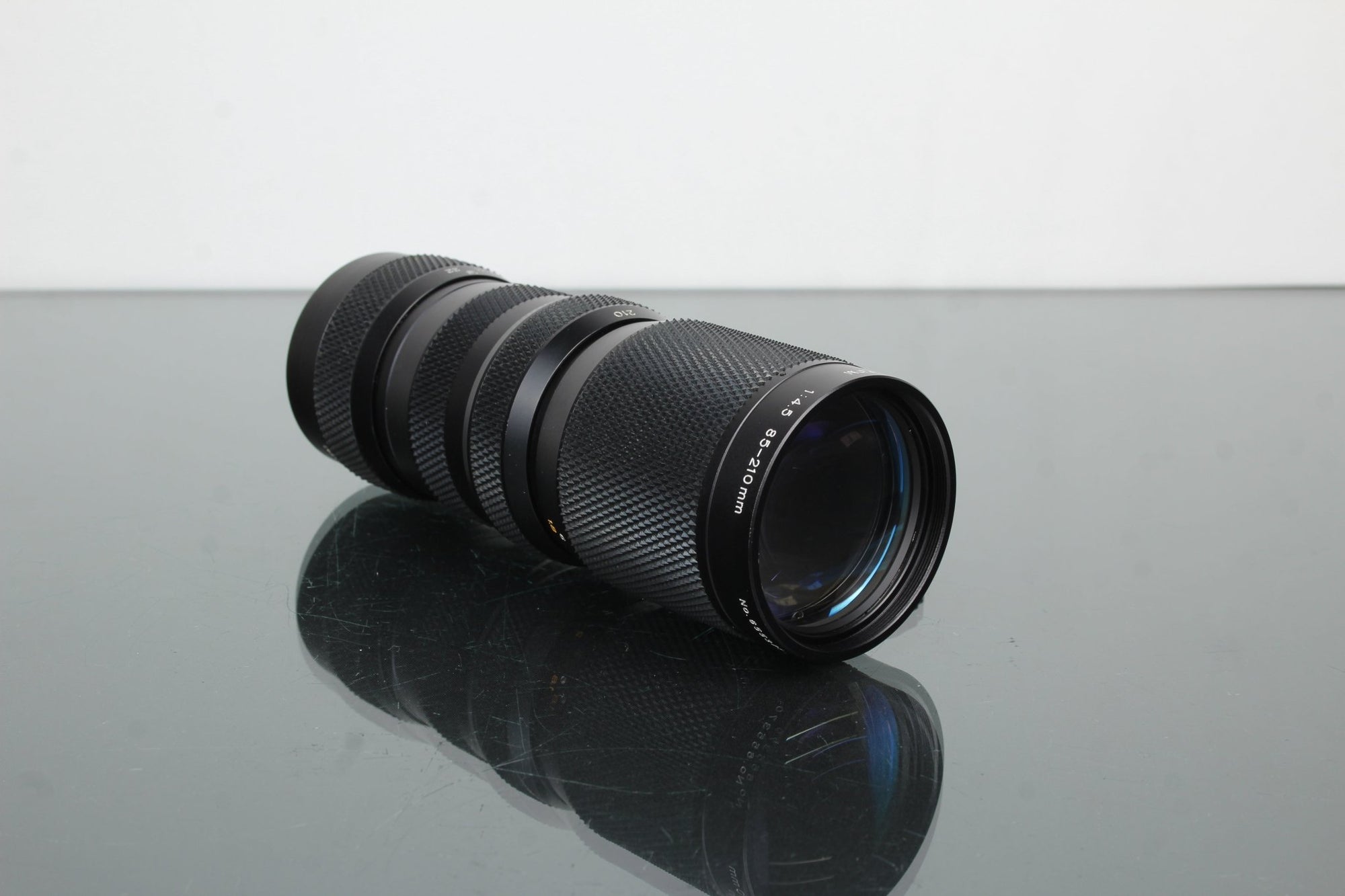 Sun auto zoom 85 - 210mm Contax/Yashica Mount - Dutch|Thrift