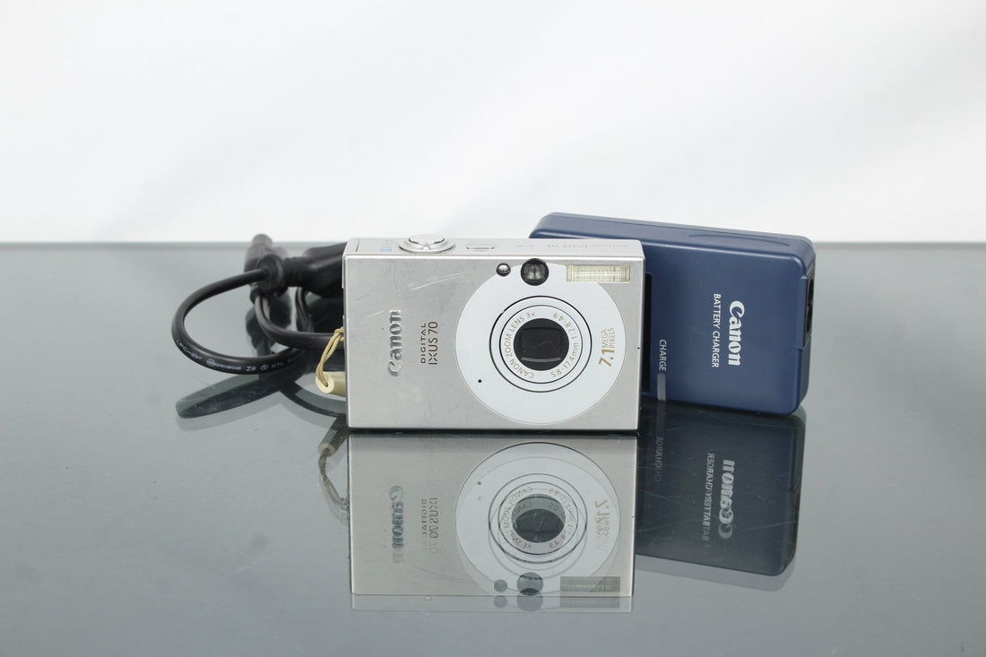 Canon IXUS 70: Retro Digital Fun in 2025 - Dutch|Thrift