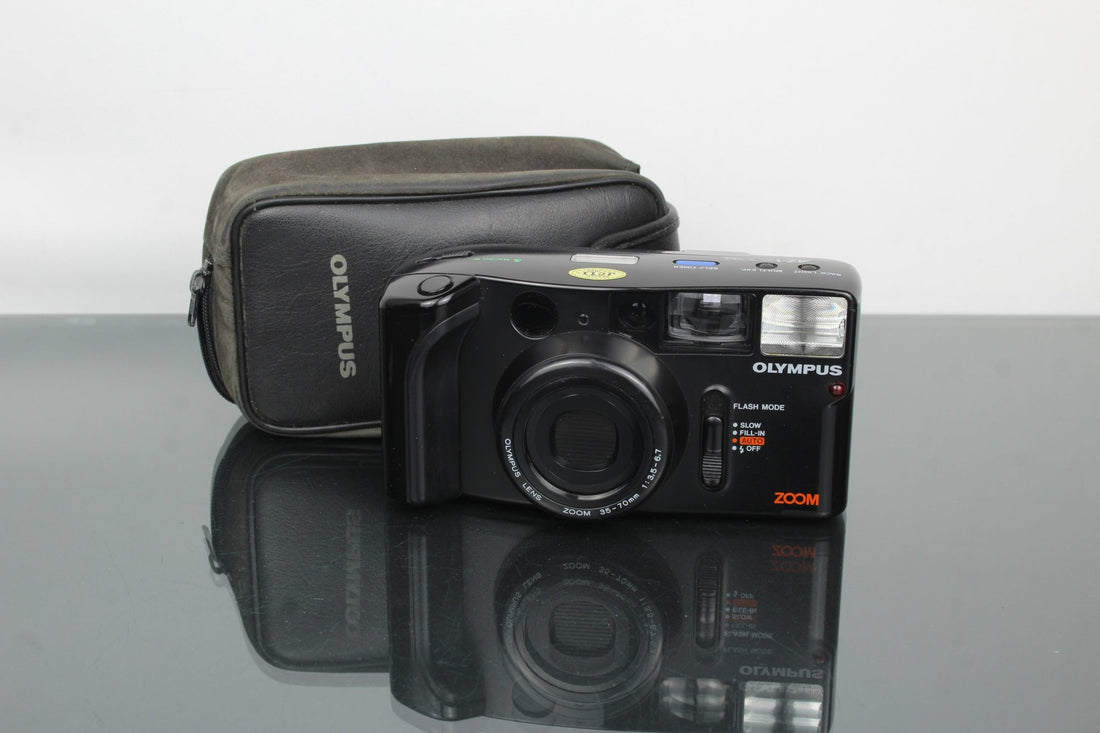 Olympus AZ-1 Zoom: A 1980s Film Camera in 2025 - Dutch|Thrift