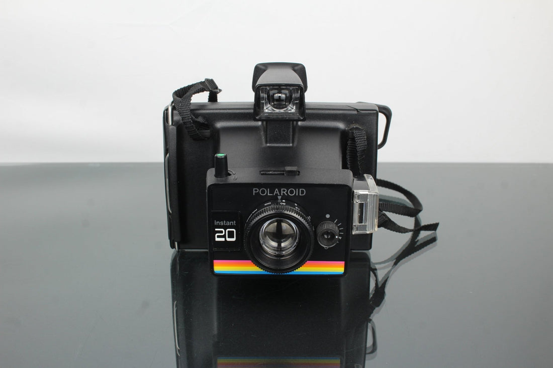Polaroid Instant 20: Vintage Creativity in 2025 - Dutch|Thrift