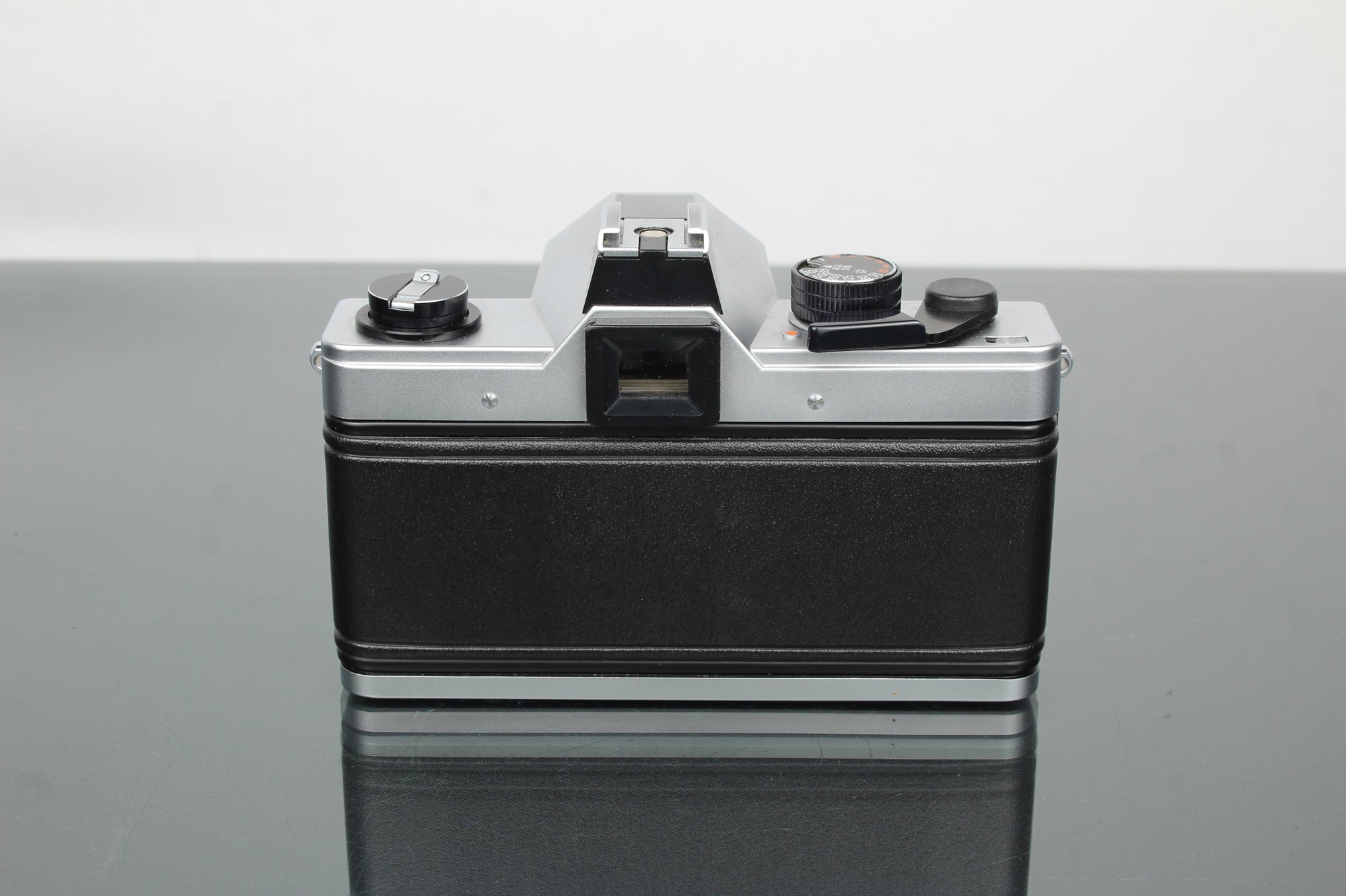 Praktika MLT 5 B + Pentacon auto 1.8/50 lens (M42 bevestiging)