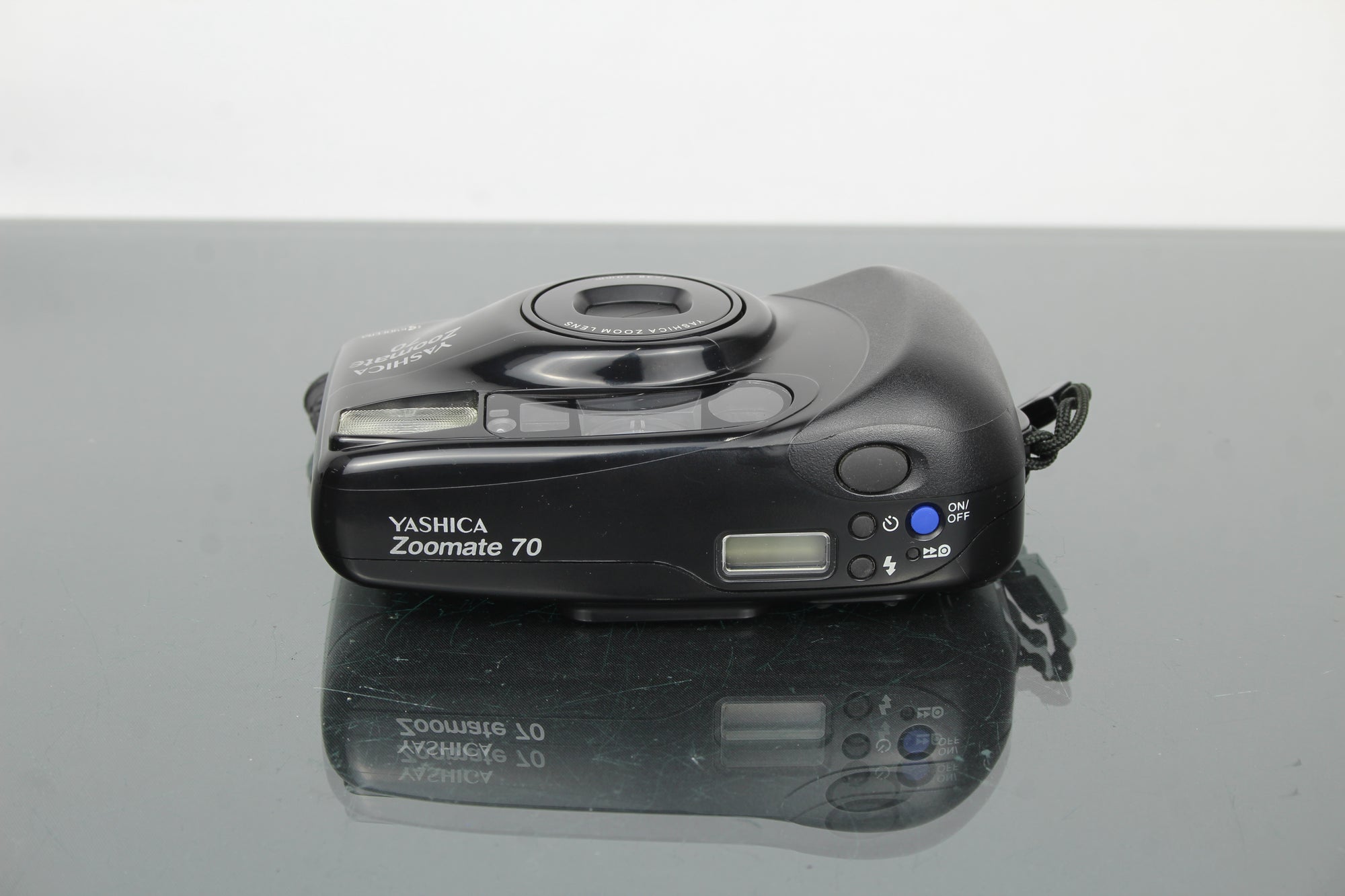Yashica Zoomate 70