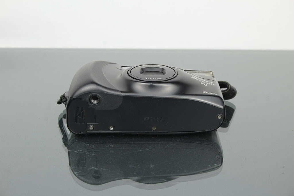 Yashica Zoomate 70