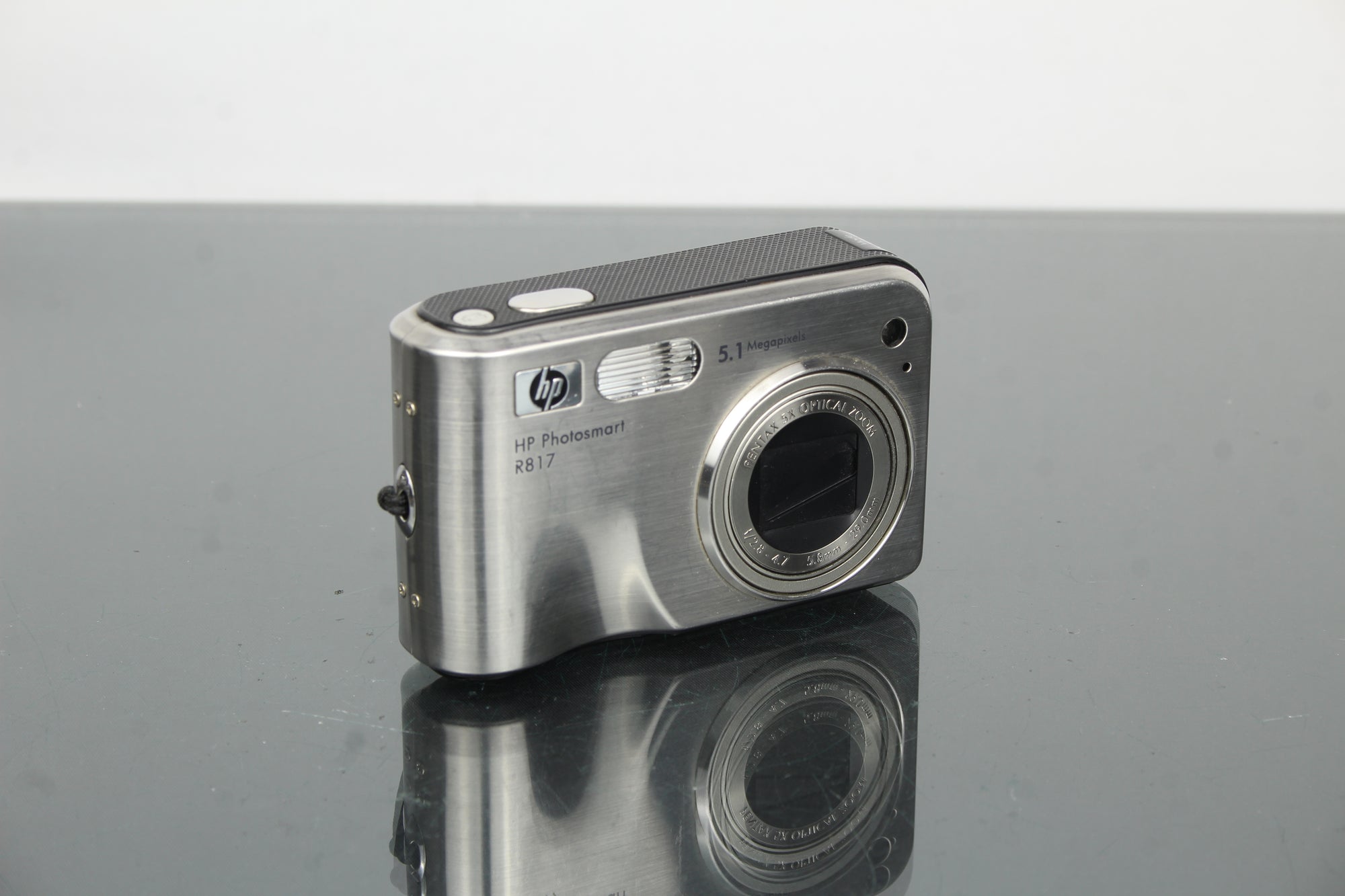 HP Photosmart R817