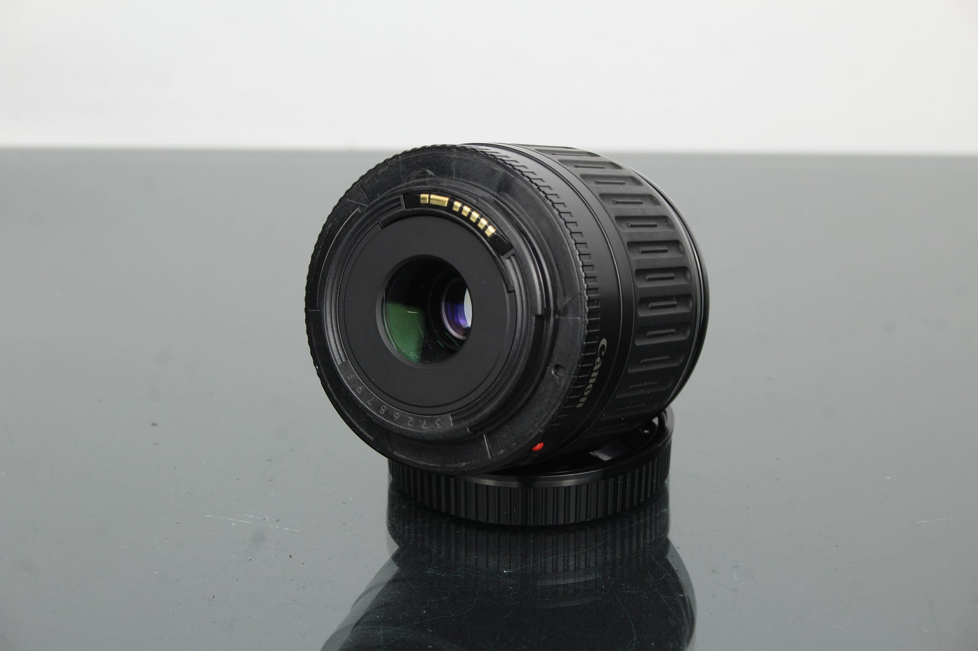 Canon Zoomlens EF 35-80mm 1:4-5.6 + Canon EF-vatting