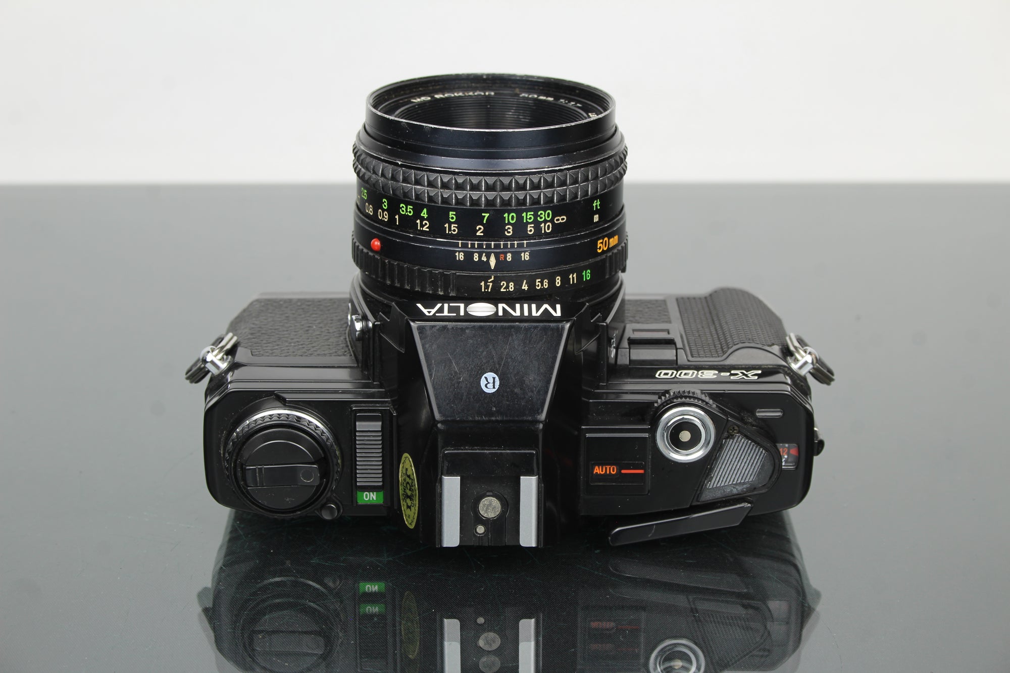 Minolta X-300 + objectif MD Rokkor 50mm 1:1.7 55mm