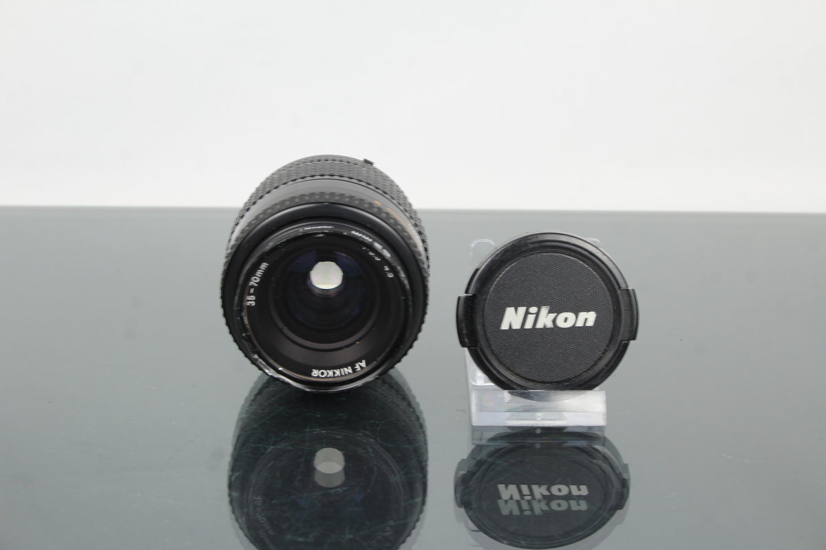 Nikon AF Nikkor 35-70mm 1:3.3-4.5 (monture F)