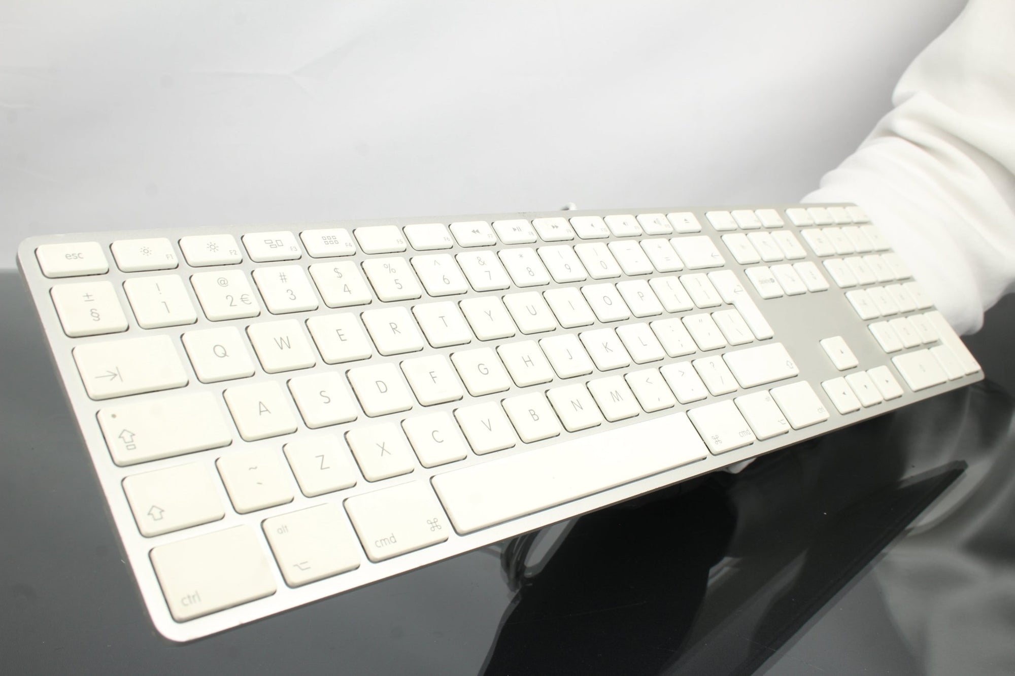 Apple A1243 Keyboard - Dutch|Thrift