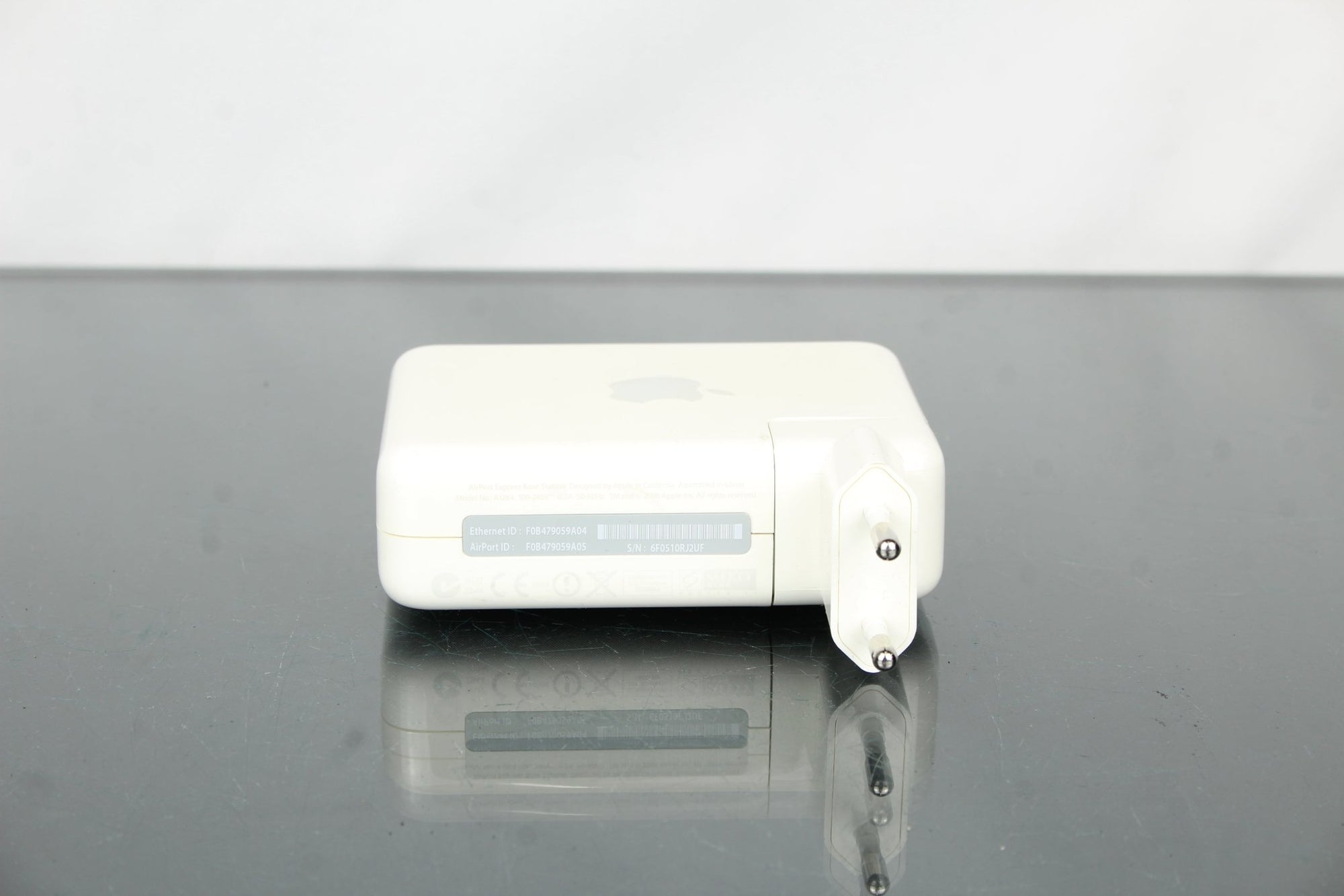 Apple A1264 - Dutch|Thrift