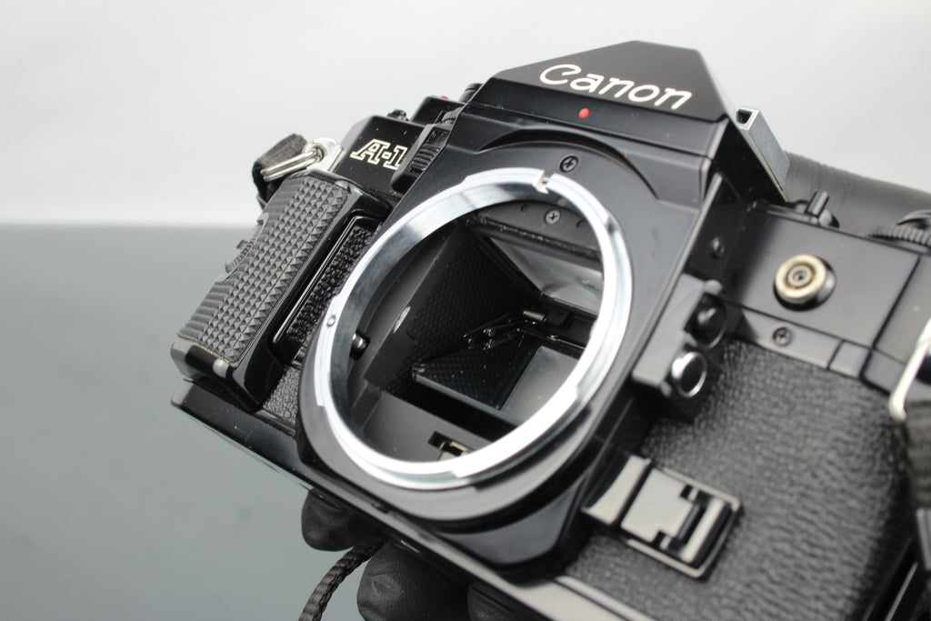 Canon A - 1 - Dutch|Thrift