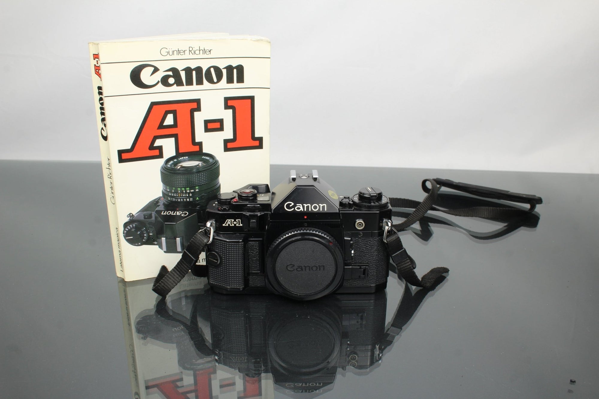 Canon A - 1 - Dutch|Thrift