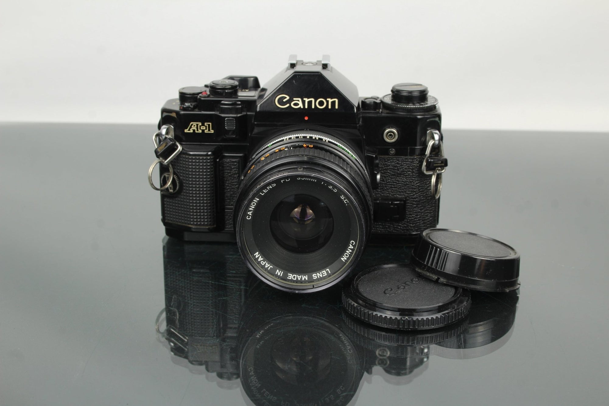 Canon A - 1 + Canon FD 35mm 3.5 lens - Dutch|Thrift