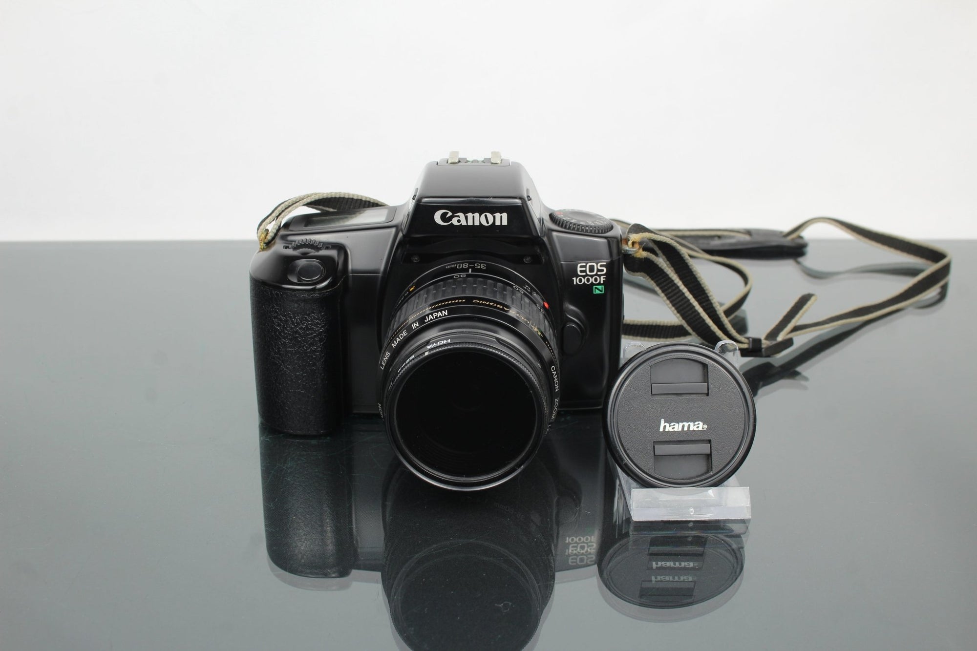 Canon EOS 1000f + 35 - 80mm 1:4 - 5.6 lens - Dutch|Thrift