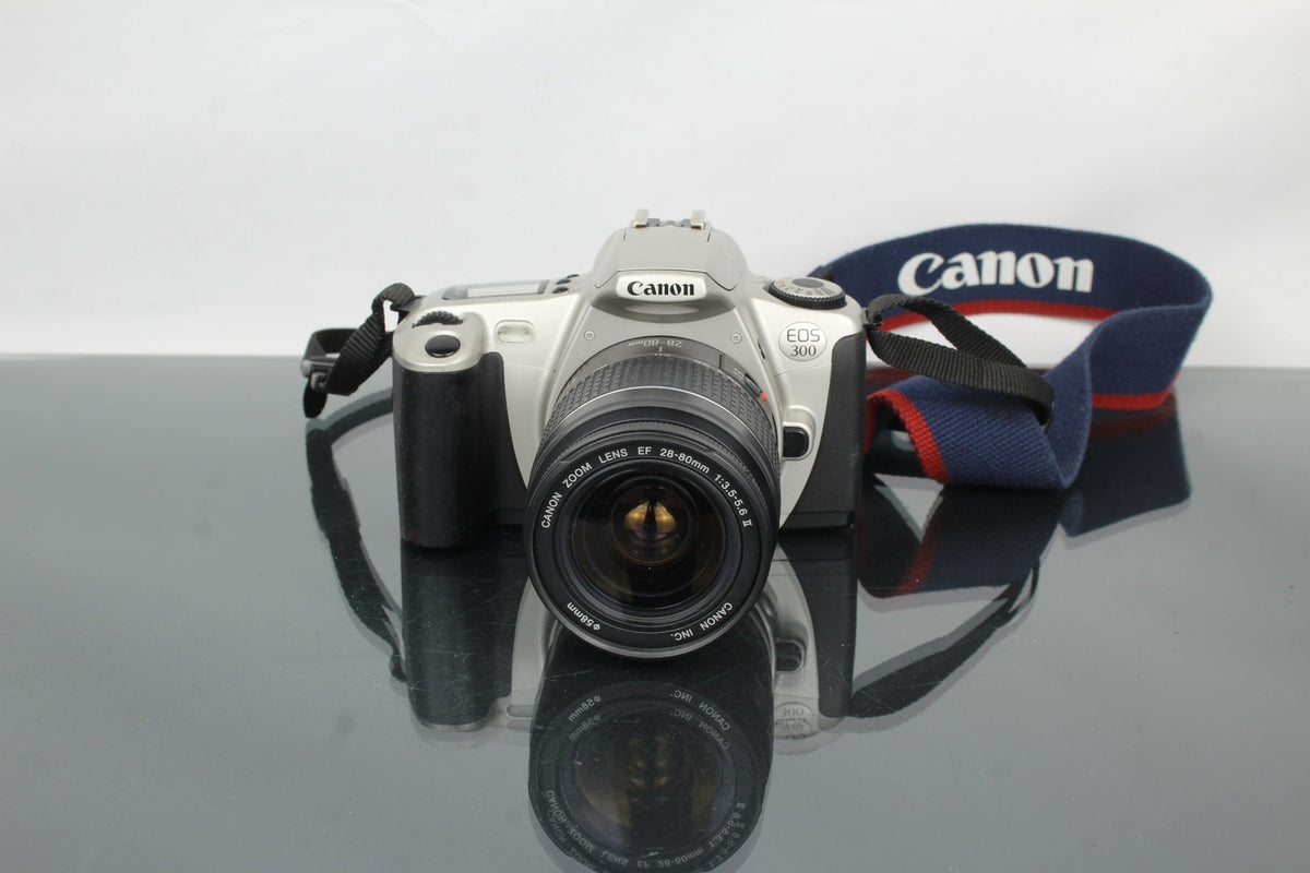 Canon EOS 300 + Canon EF 28 - 80mm 1:3.5 - 5.6 lens - Dutch|Thrift