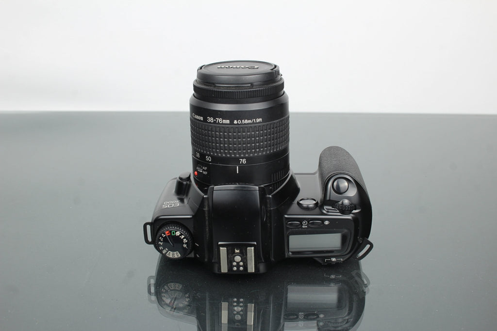 Canon EOS 3000 + EF 38 - 75mm 1:4.5 - 5.6 lens - Dutch|Thrift