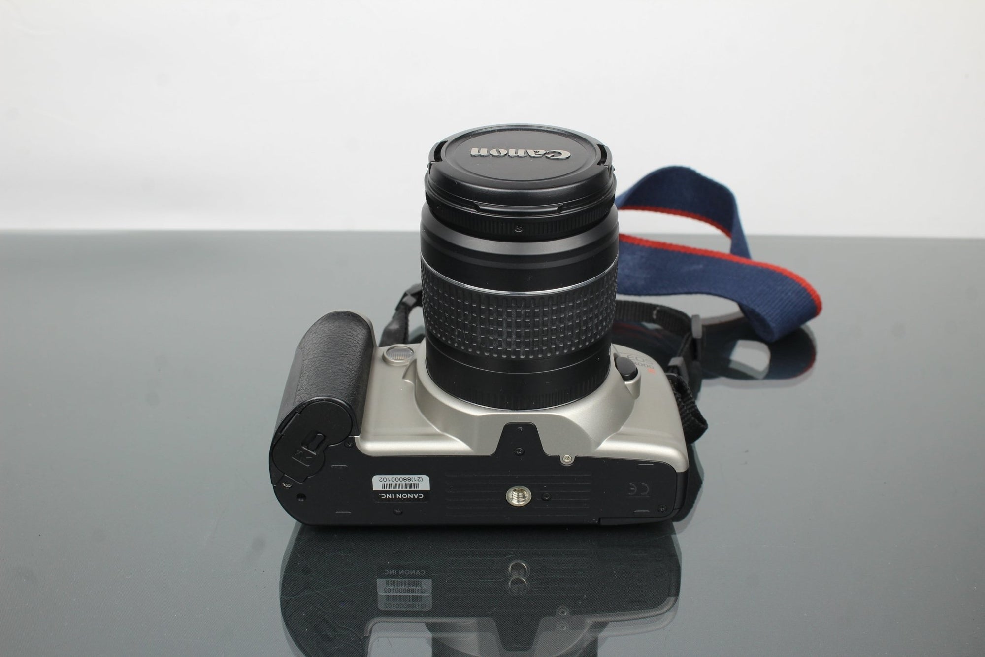 Canon EOS 3000 N + Canon EF 8 - 80mm 1:3.5 - 5.6 II lens - Dutch|Thrift