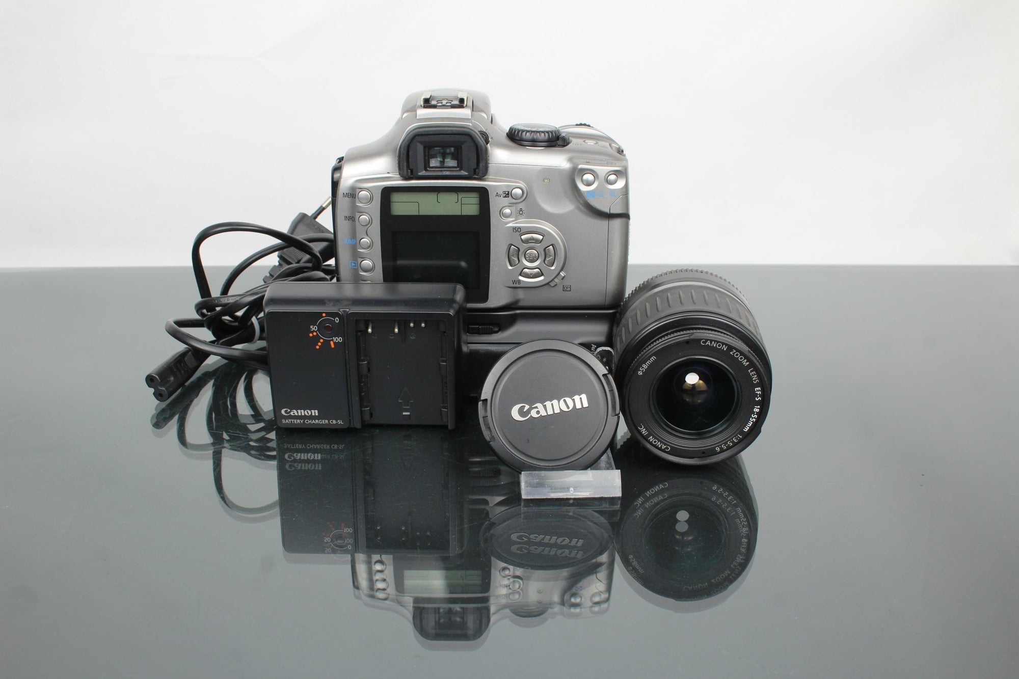 Canon EOS 300D + EF - S 18 - 55mm 1:3.5 - 5.6 Canon lens - Dutch|Thrift
