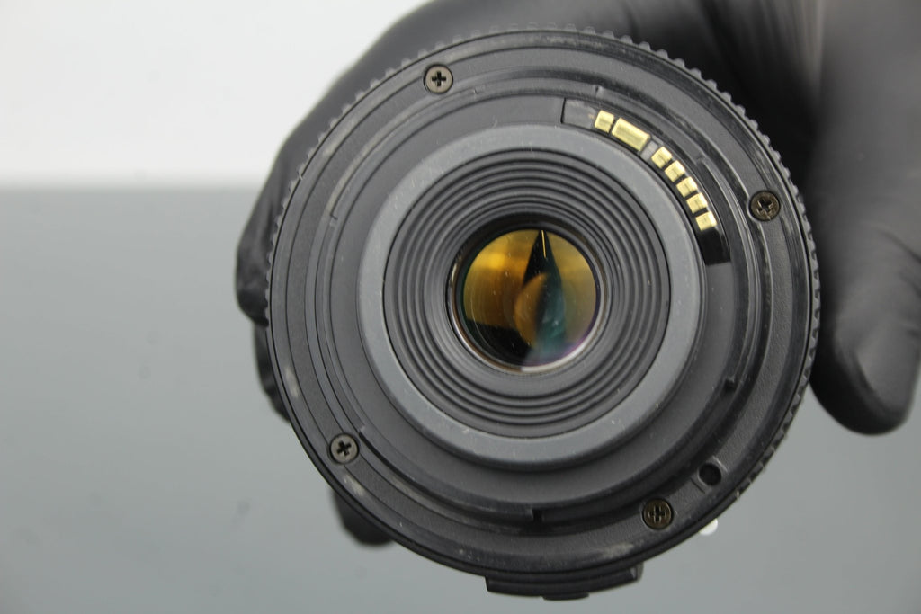 Canon EOS 300D + EF - S 18 - 55mm 1:3.5 - 5.6 Canon lens - Dutch|Thrift