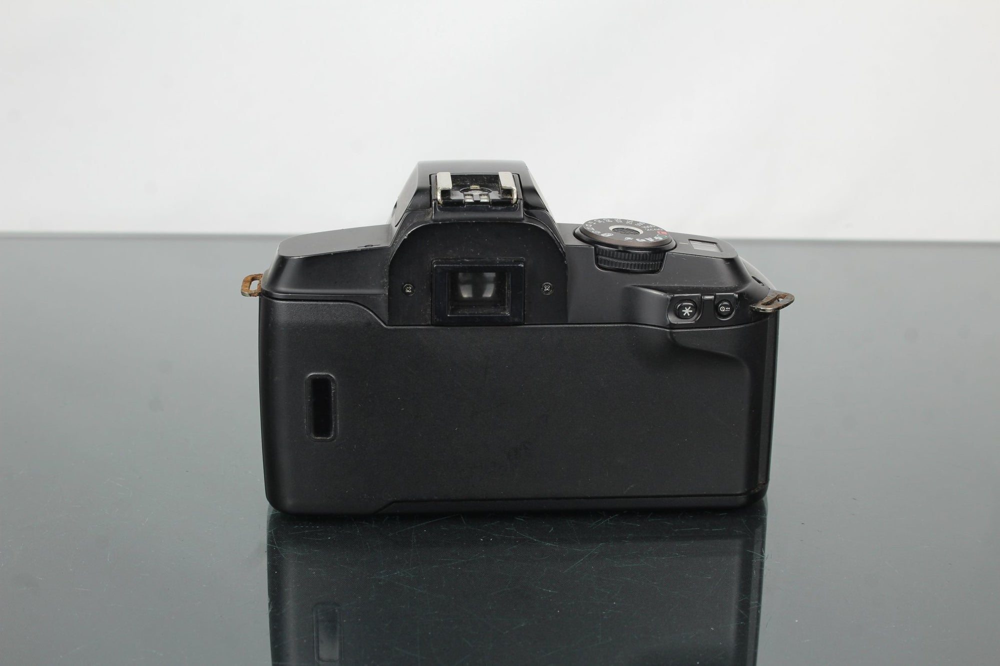 Canon EOS 500 - Dutch|Thrift