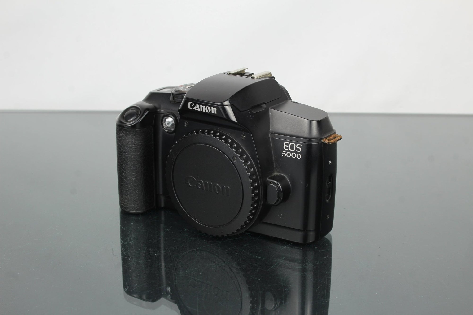 Canon EOS 500 - Dutch|Thrift