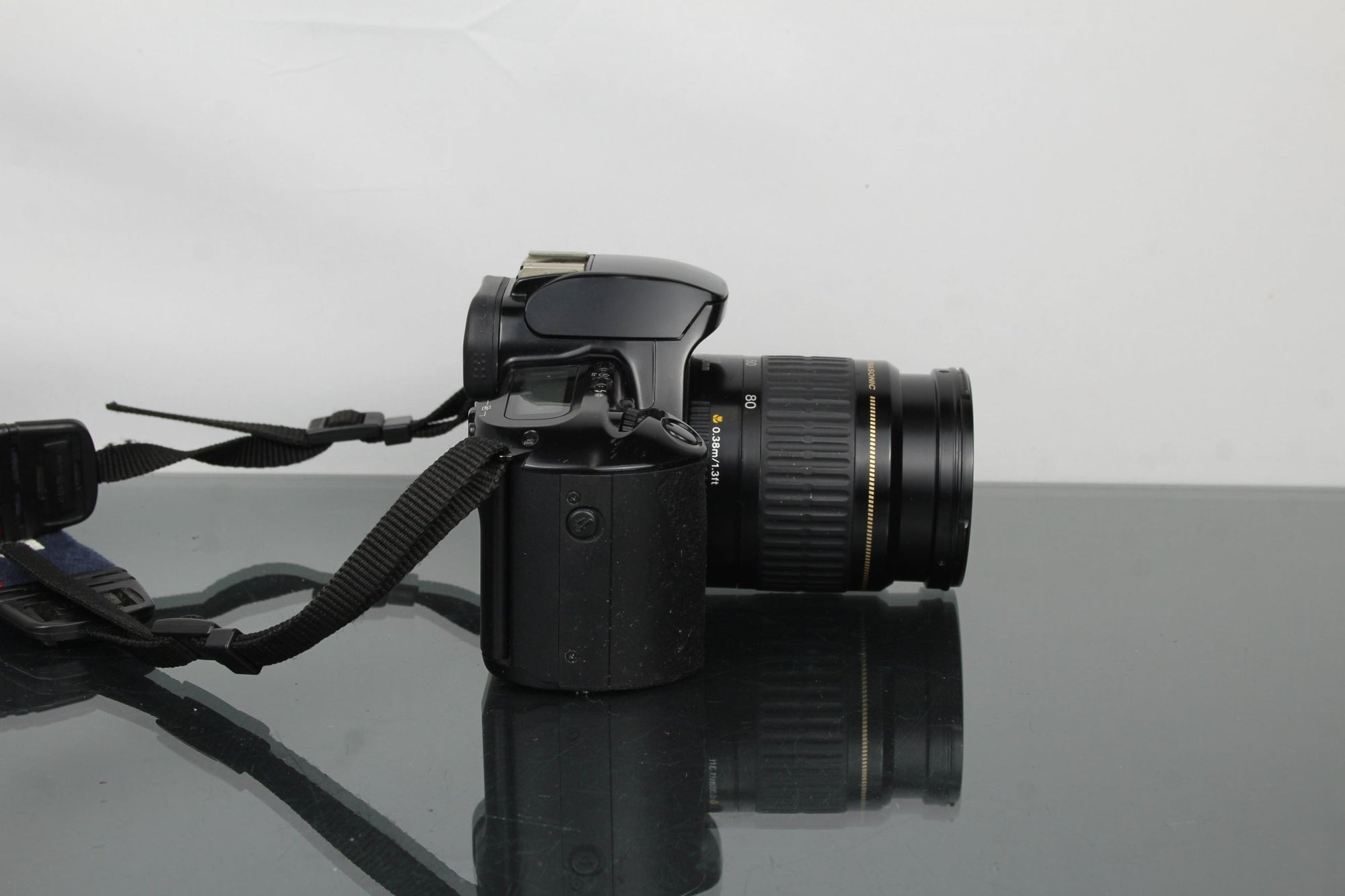 Canon EOS 500 + Canon Zoom Lens AF 28 - 80mm 1:3.5 - 5.6 - Dutch|Thrift