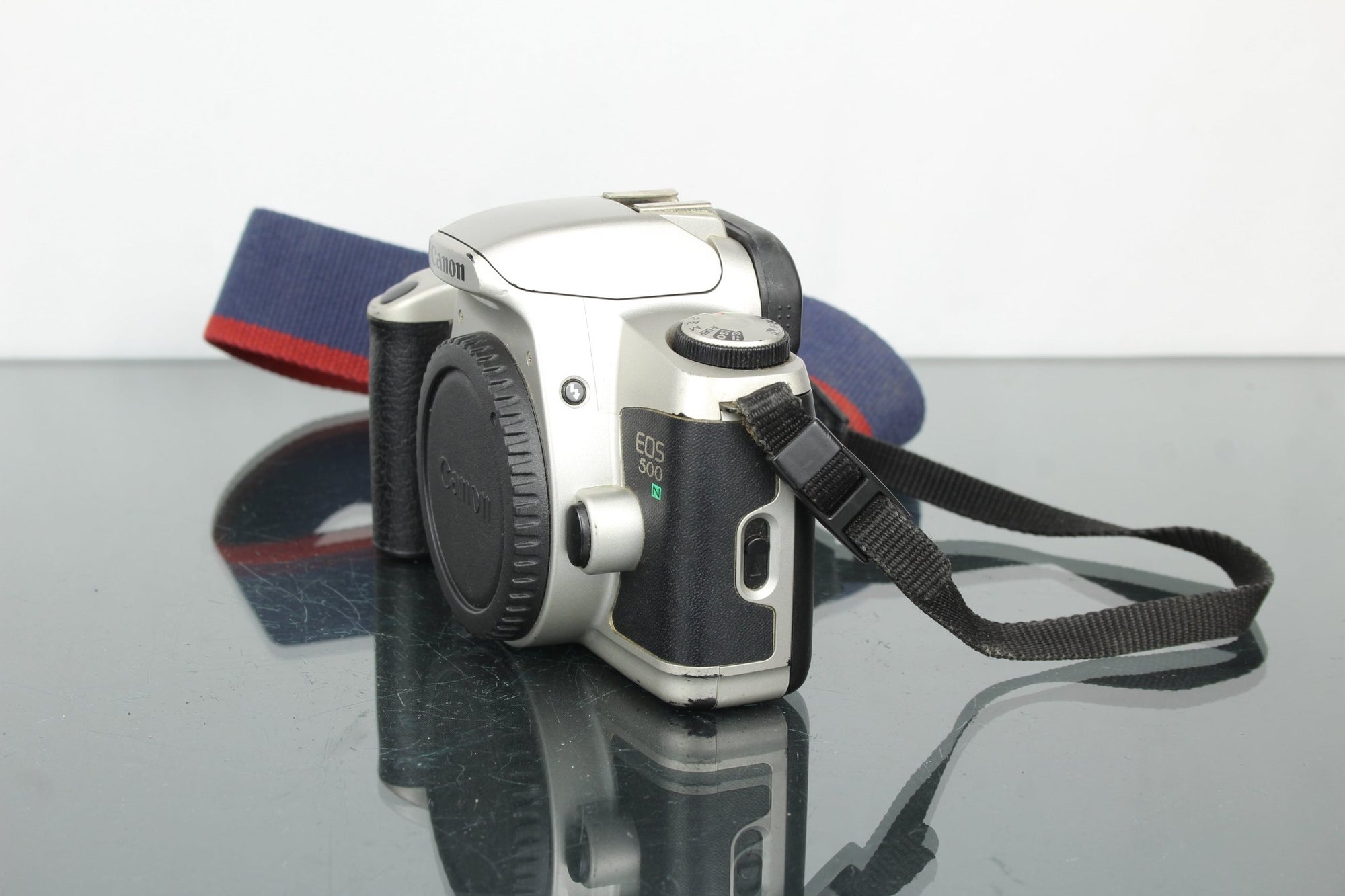 Canon EOS 500 N - Dutch|Thrift