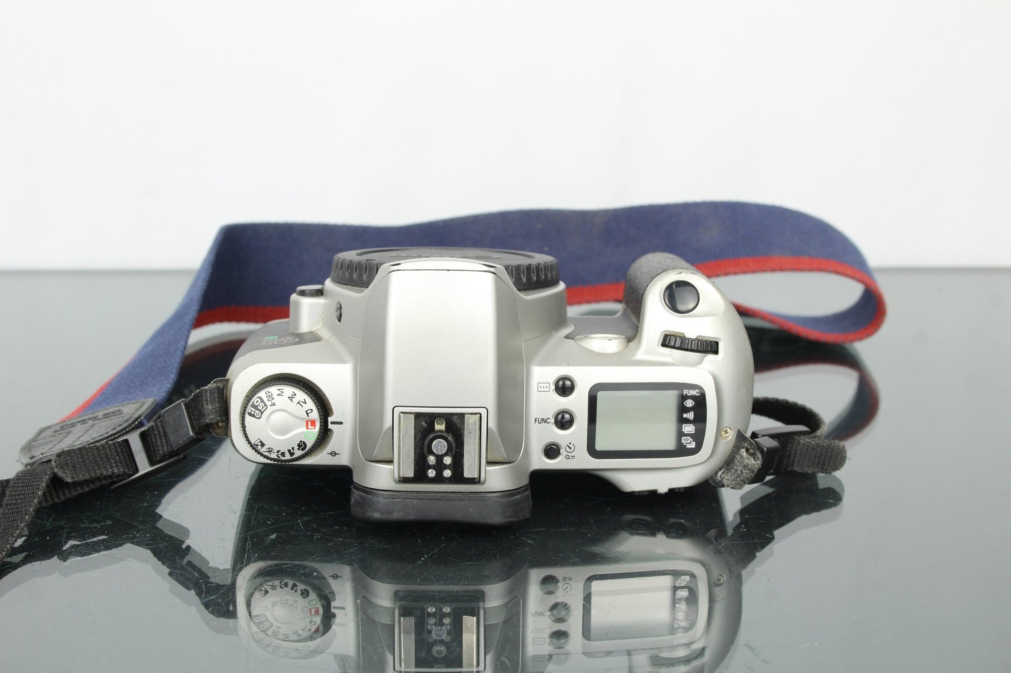 Canon EOS 500 N - Dutch|Thrift