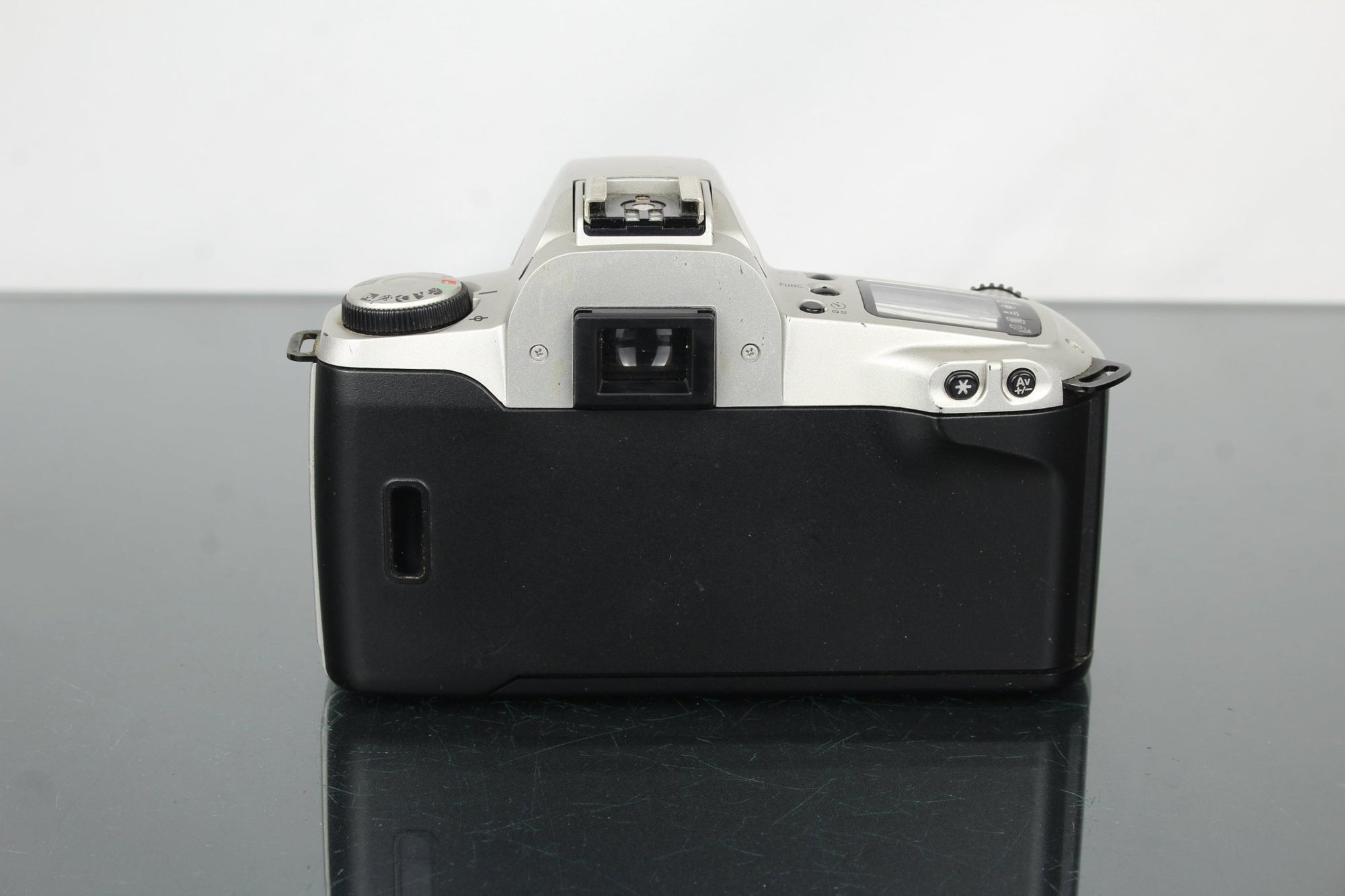 Canon EOS 500N - Dutch|Thrift