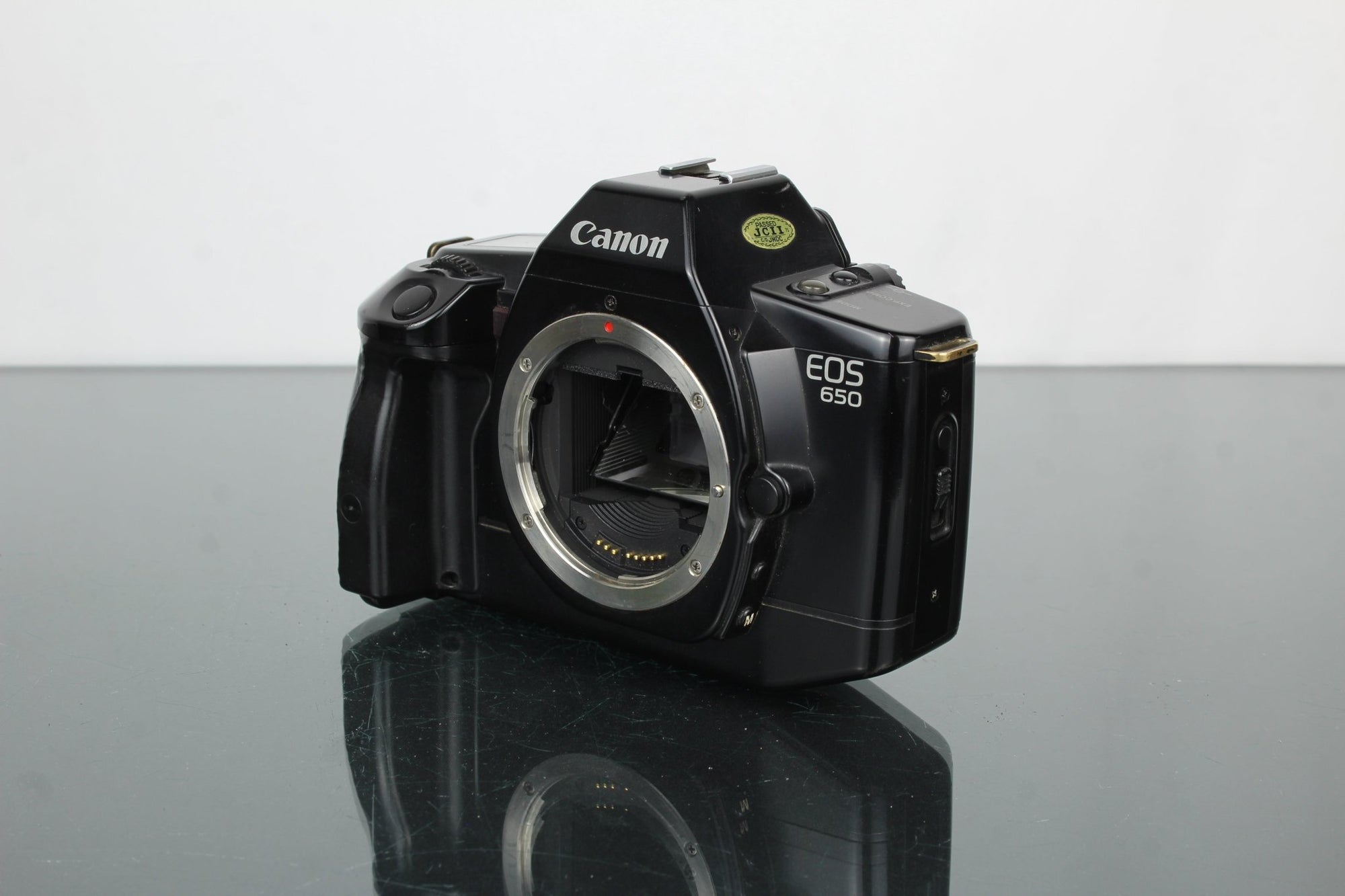 Canon EOS 650 - Dutch|Thrift