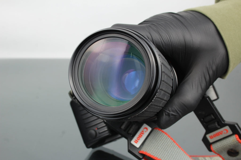 Canon T70 + Sigma 80 - 200mm f/4.5 - 5.6 FD lens - Dutch|Thrift