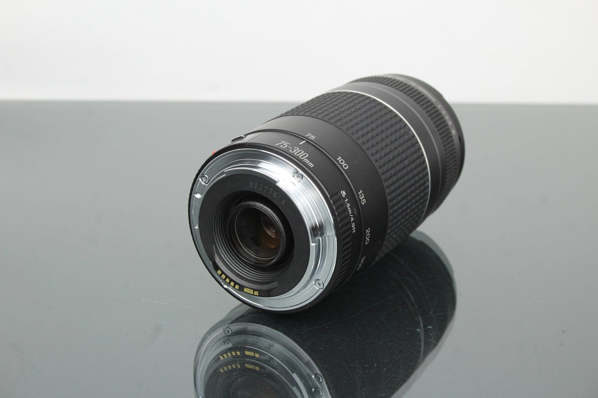 Canon Zoom Lens EF 75 - 300mm 1:4 - 5.6 III + Canon EF mount - Dutch|Thrift