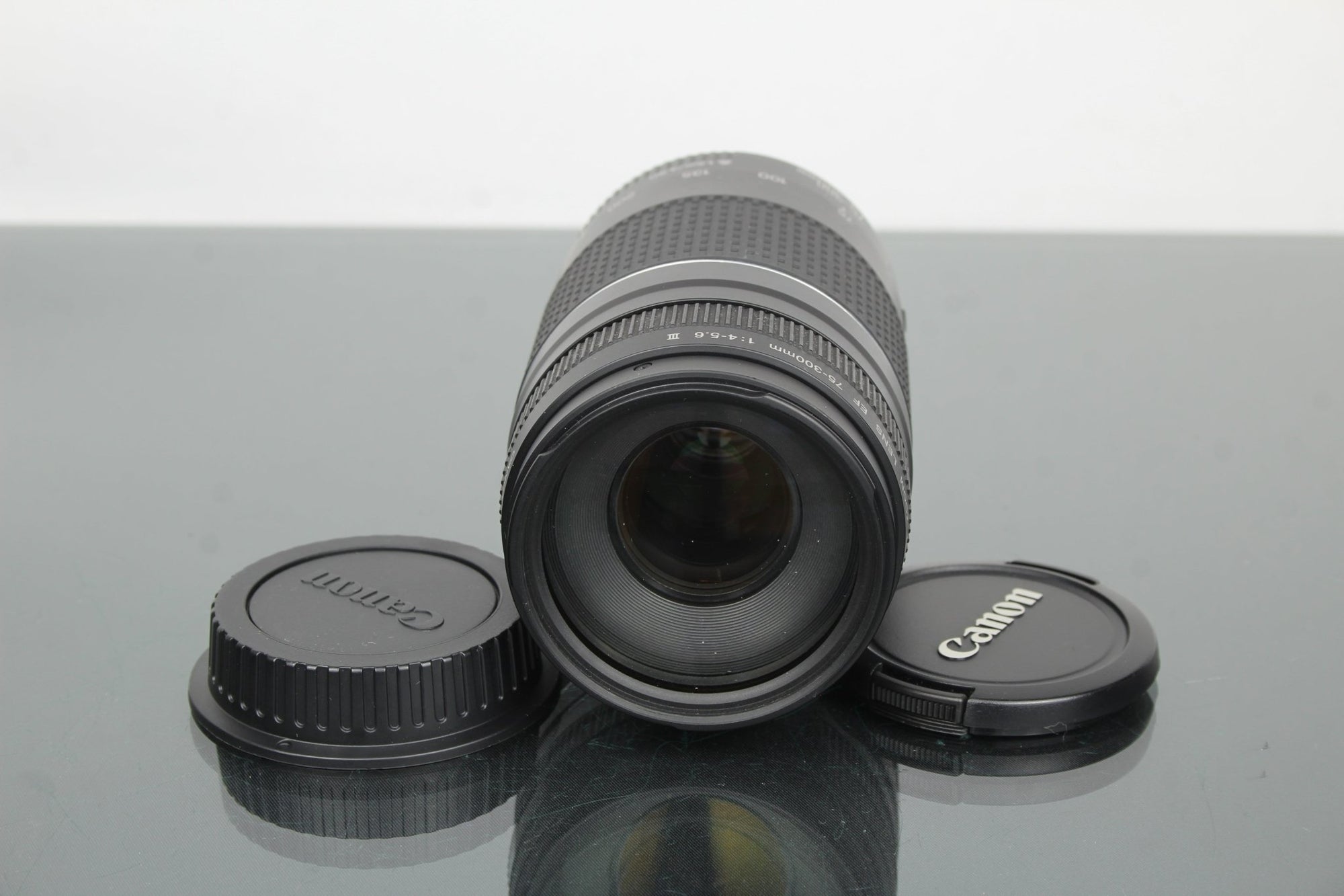 Canon Zoom Lens EF 75 - 300mm 1:4 - 5.6 III + Canon EF mount - Dutch|Thrift