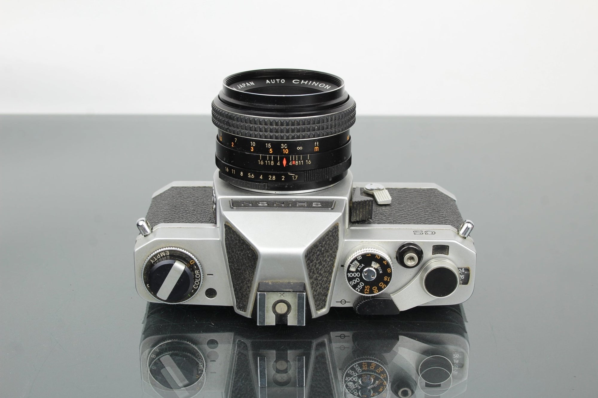 Chinon CS + 55mm 1.7 Chinon lens - Dutch|Thrift