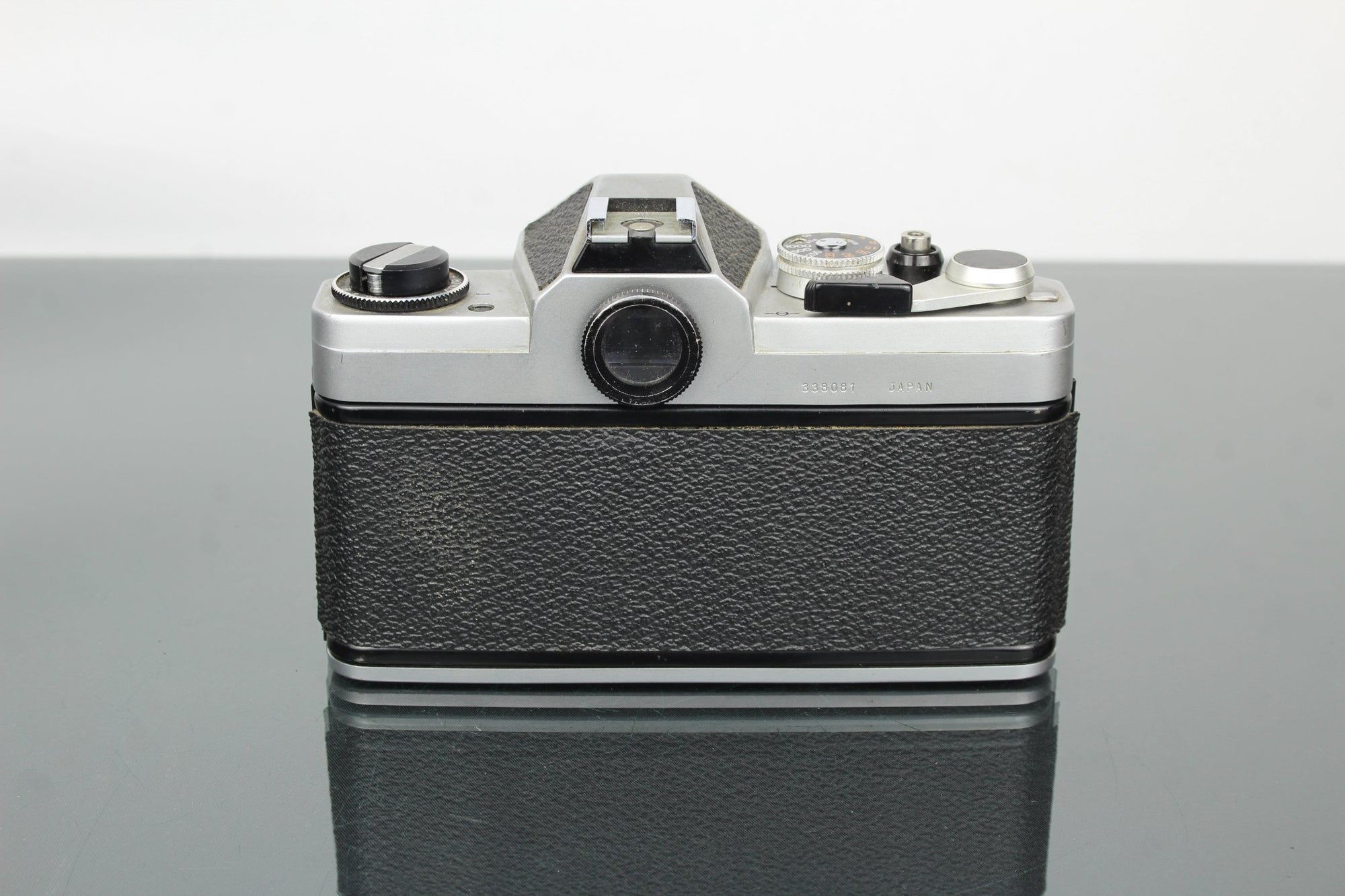 Chinon CS + 55mm 1.7 Chinon lens - Dutch|Thrift