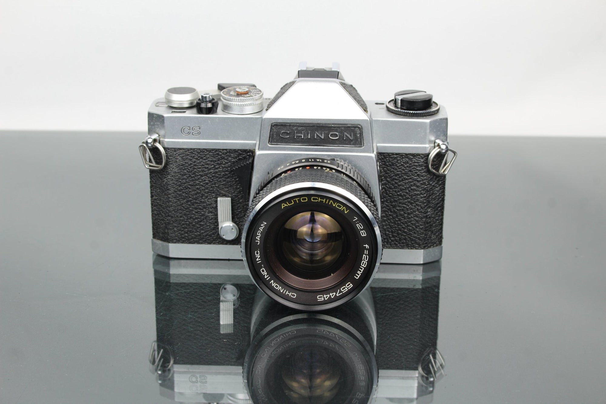 Chinon CS + Auto Chinon 28mm f/2.8 Lens - Dutch|Thrift