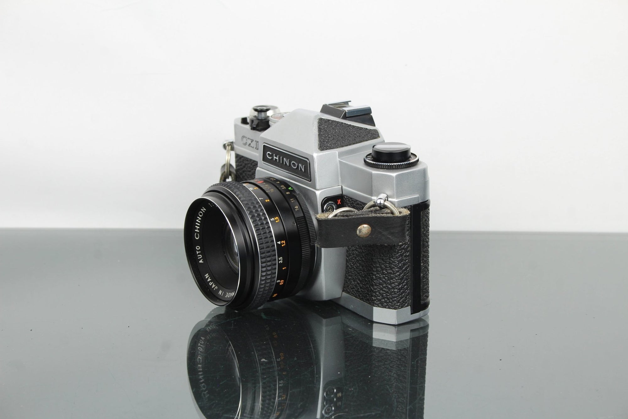 Chinon CX2 + Auto Chinon 55mm 1.7 lens - Dutch|Thrift