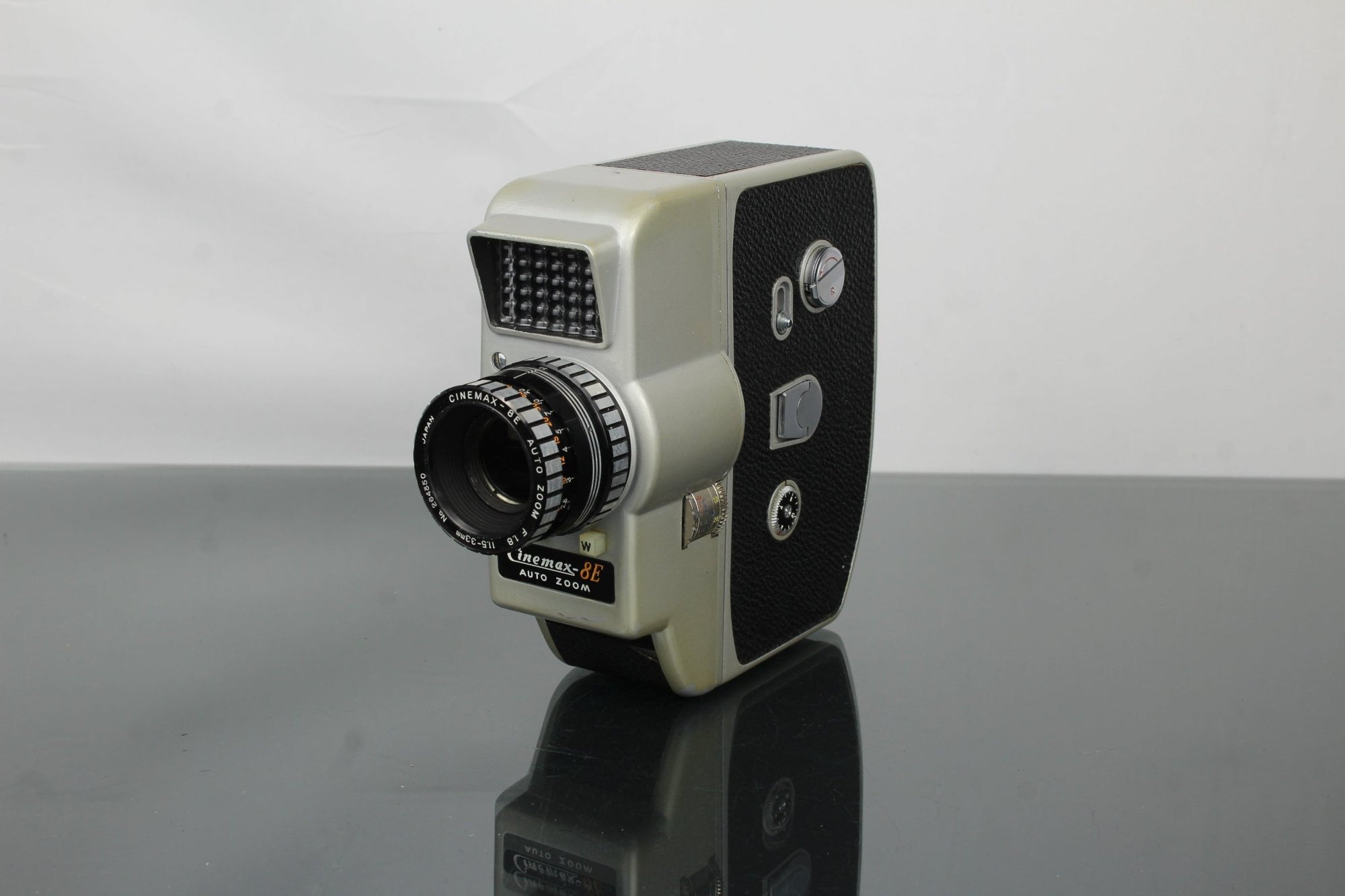 Cinemax - 8E Auto Zoom + F1.8 11.5 - 33mm - Dutch|Thrift